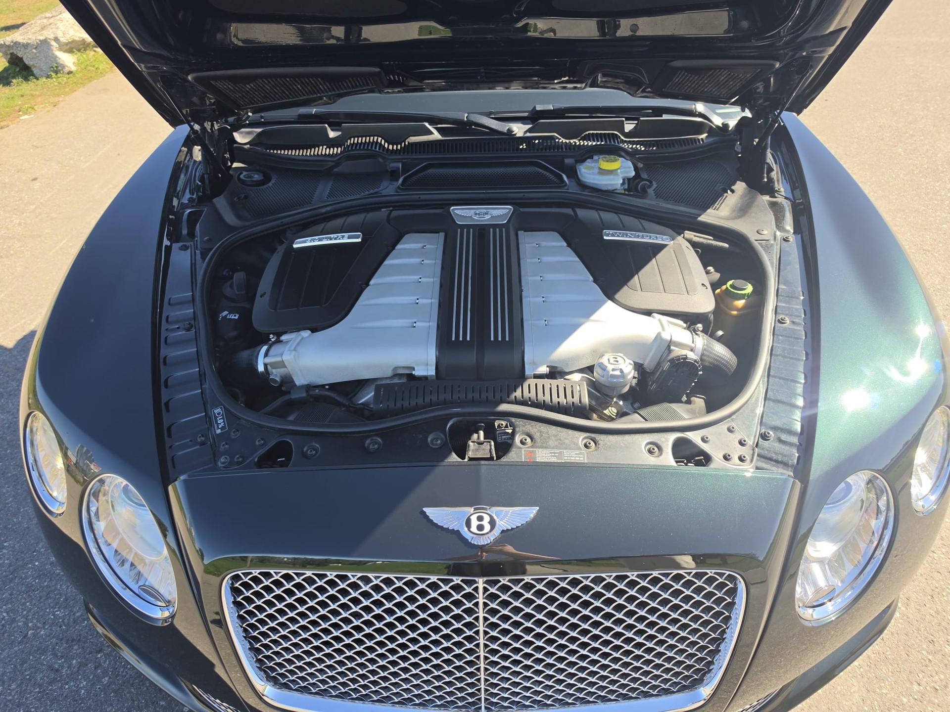 BENTLEY Continental GT 6.0 W12-image-15
