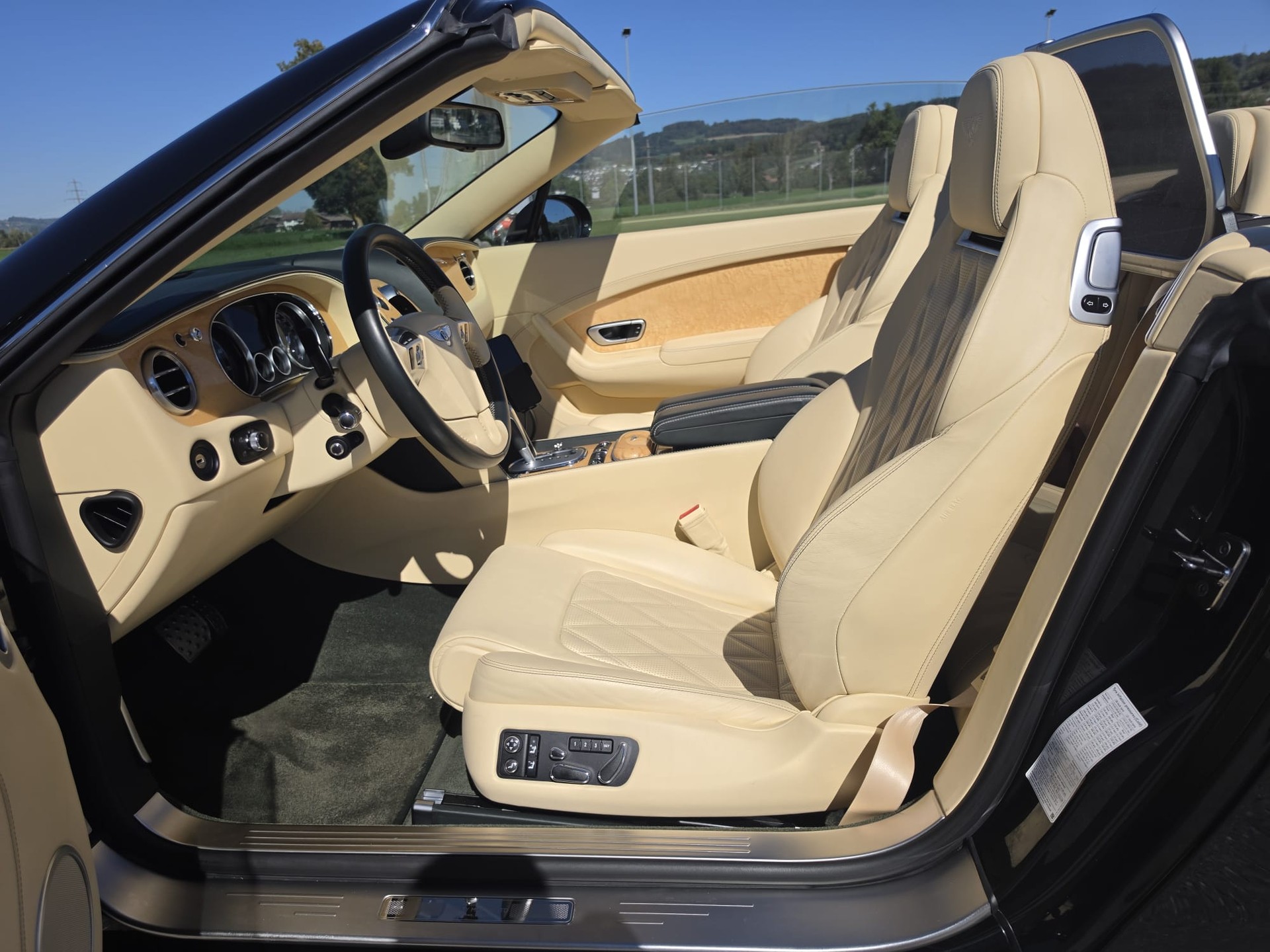 BENTLEY Continental GT 6.0 W12-image-11