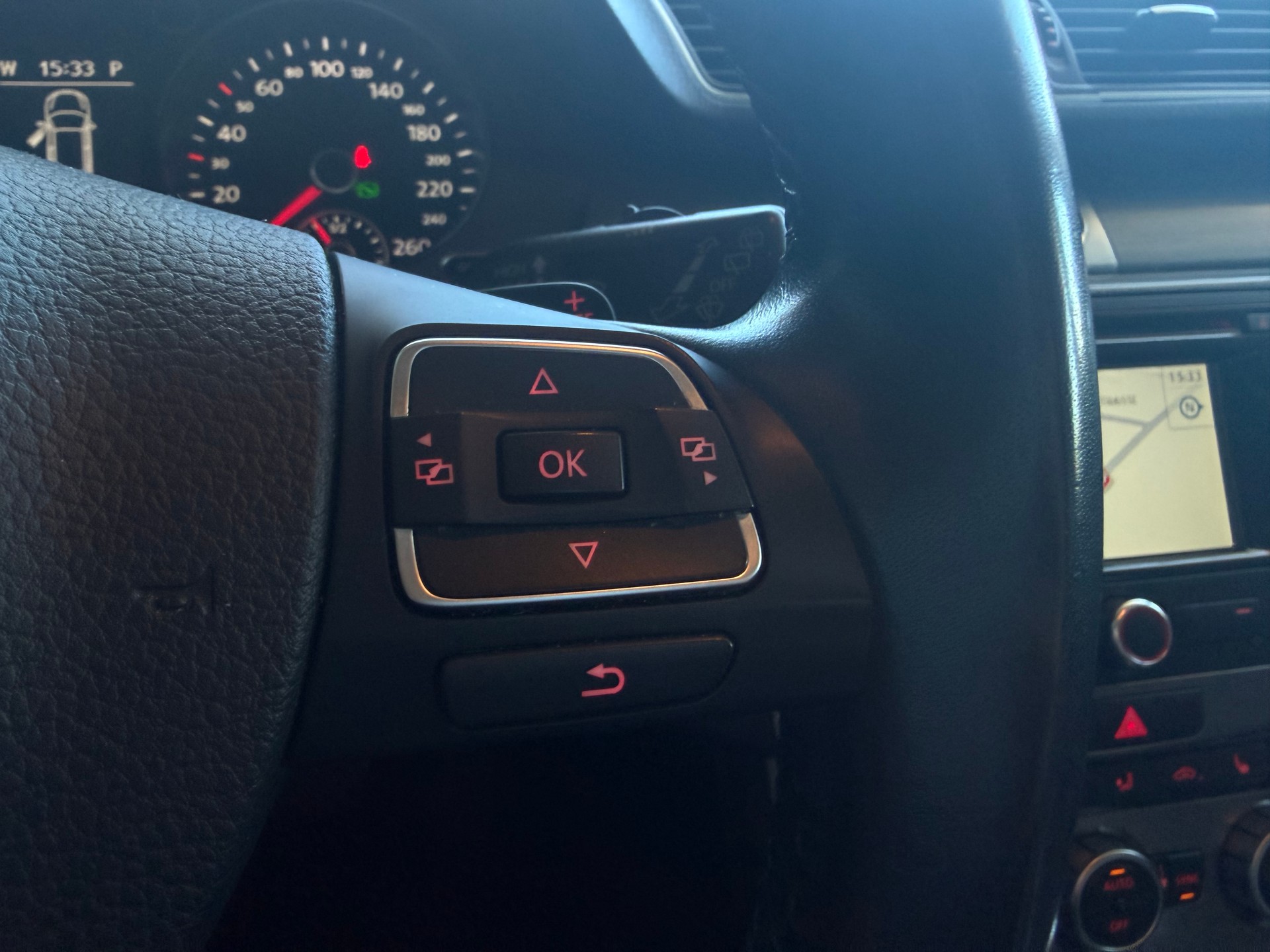VW Passat Variant 2.0 TDI BMT Comfortline DSG-image-22