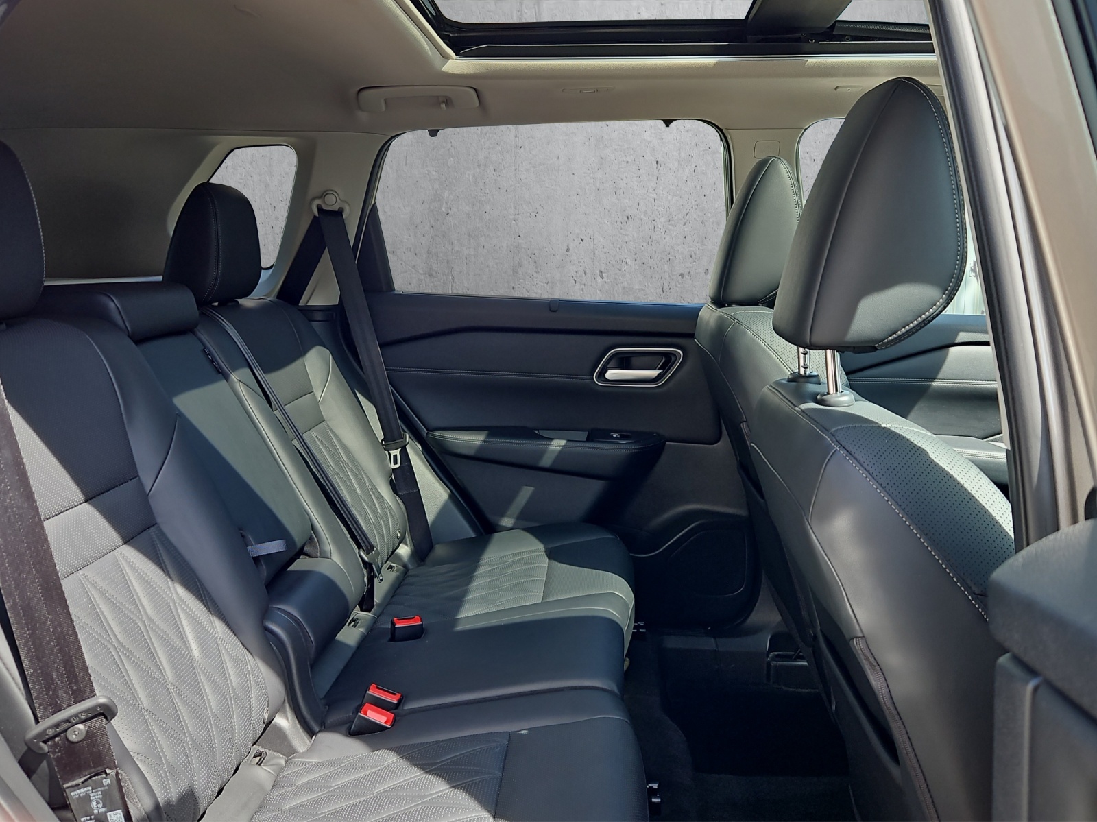 NISSAN X-Trail 1.5 VC-T Tekna+ e-4orce-image-12