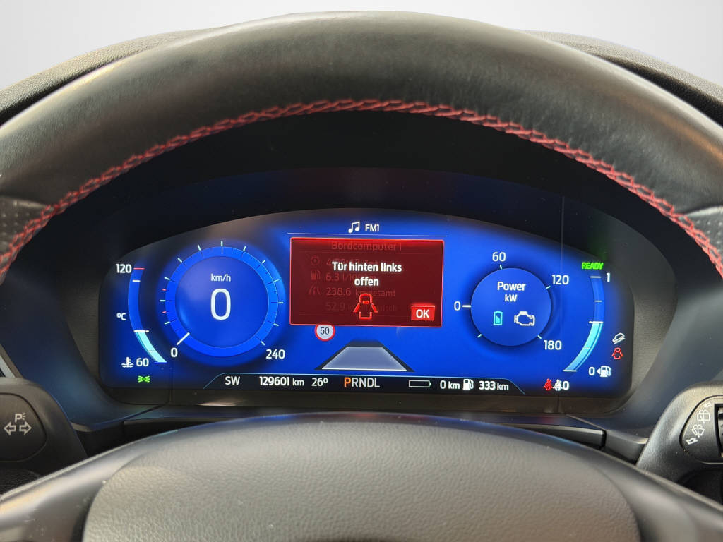 FORD Kuga 2.5 Plug-in Hybrid ST-Line X-image-10