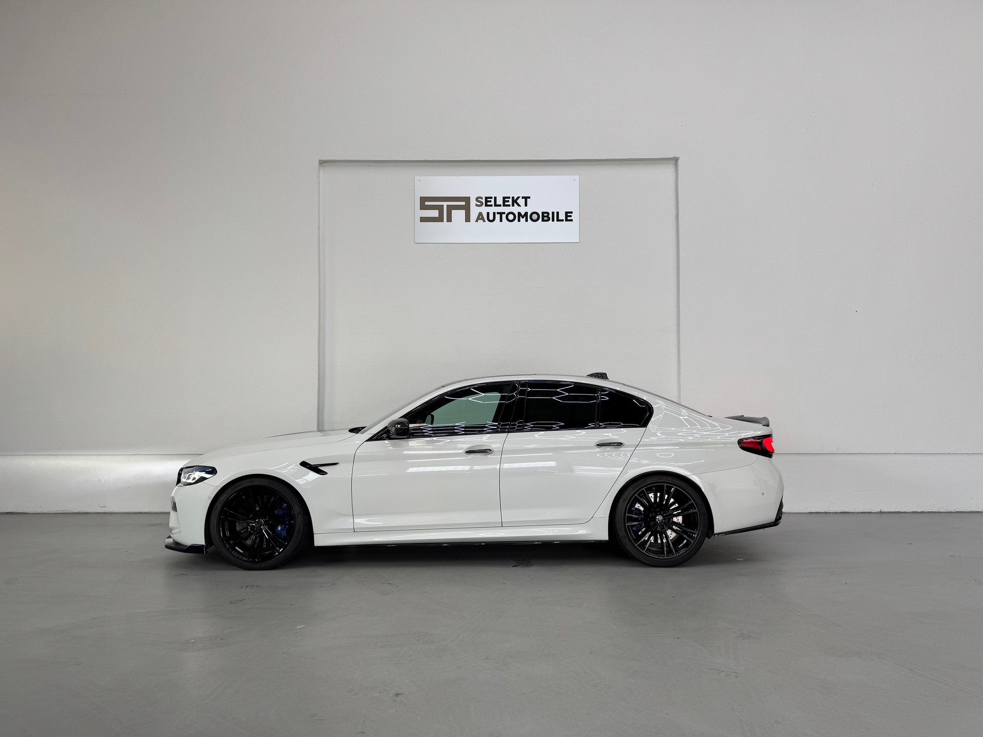 BMW M5 xDrive Competition Drivelogic-image-3