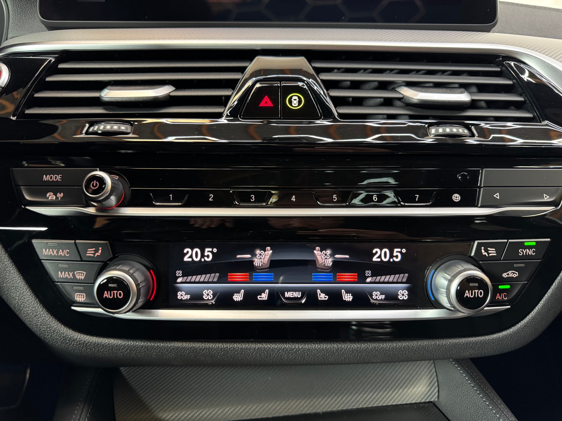 BMW M5 xDrive Competition Drivelogic-image-26
