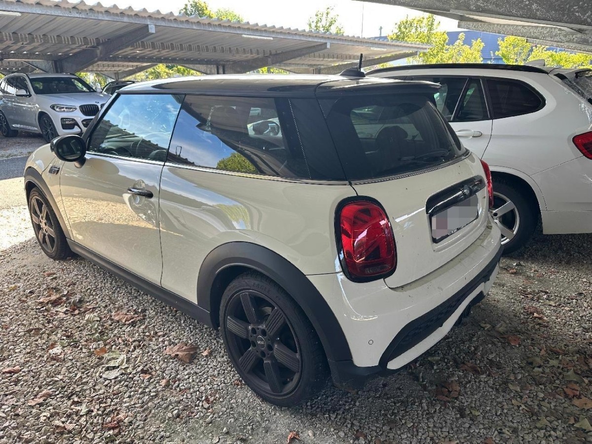MINI 2.0i Cooper S SDKG-image-2