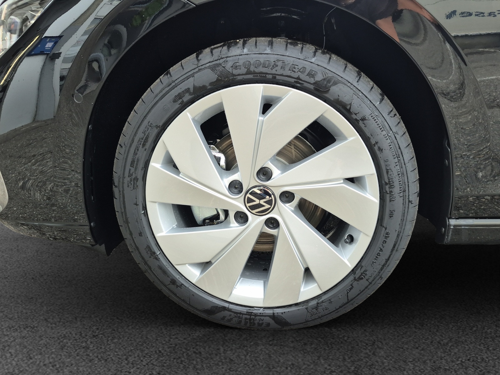 VW Golf 1.5 e TSI mHEV United DSG-image-15