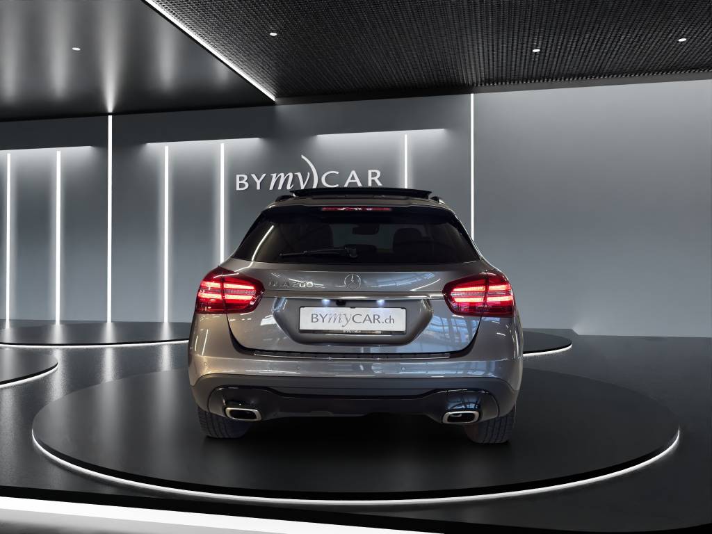 MERCEDES-BENZ GLA 200 Night Star-image-3