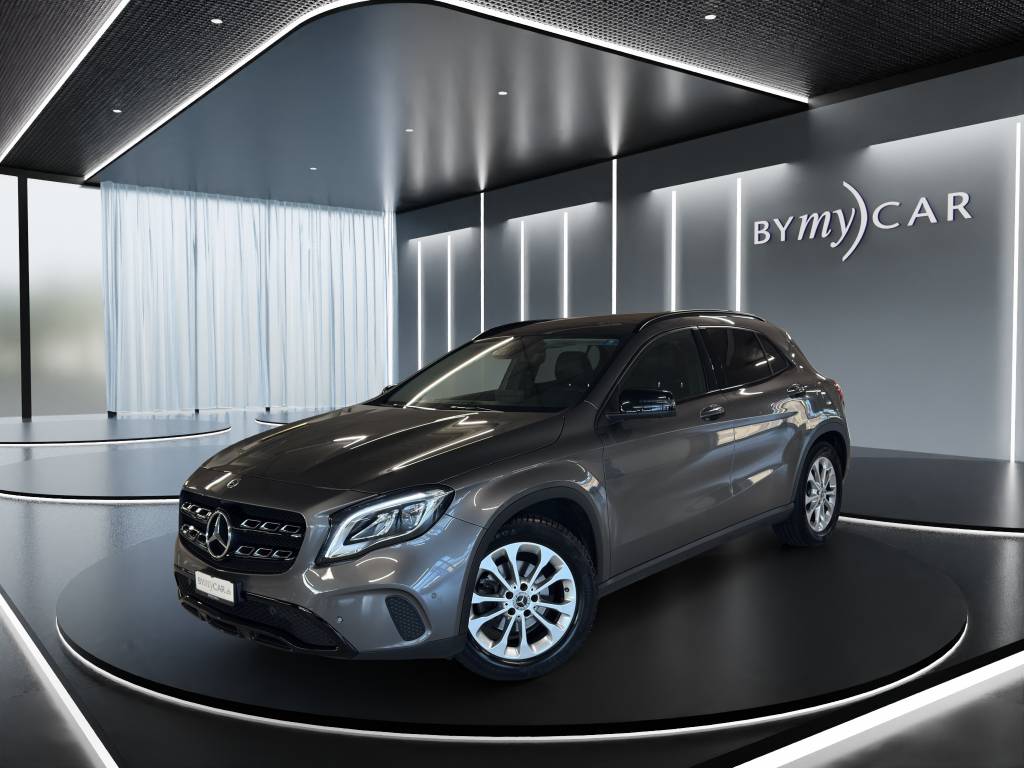 MERCEDES-BENZ GLA 200 Night Star-image-0