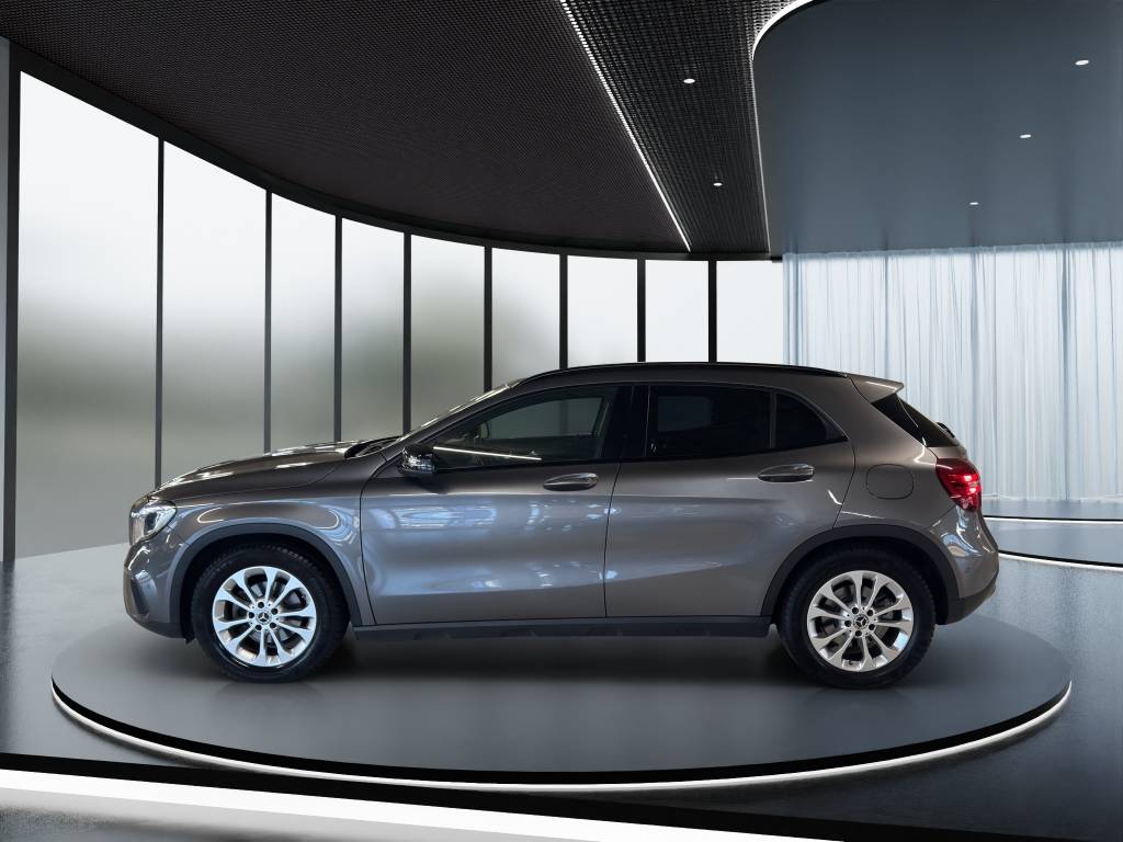 MERCEDES-BENZ GLA 200 Night Star-image-2