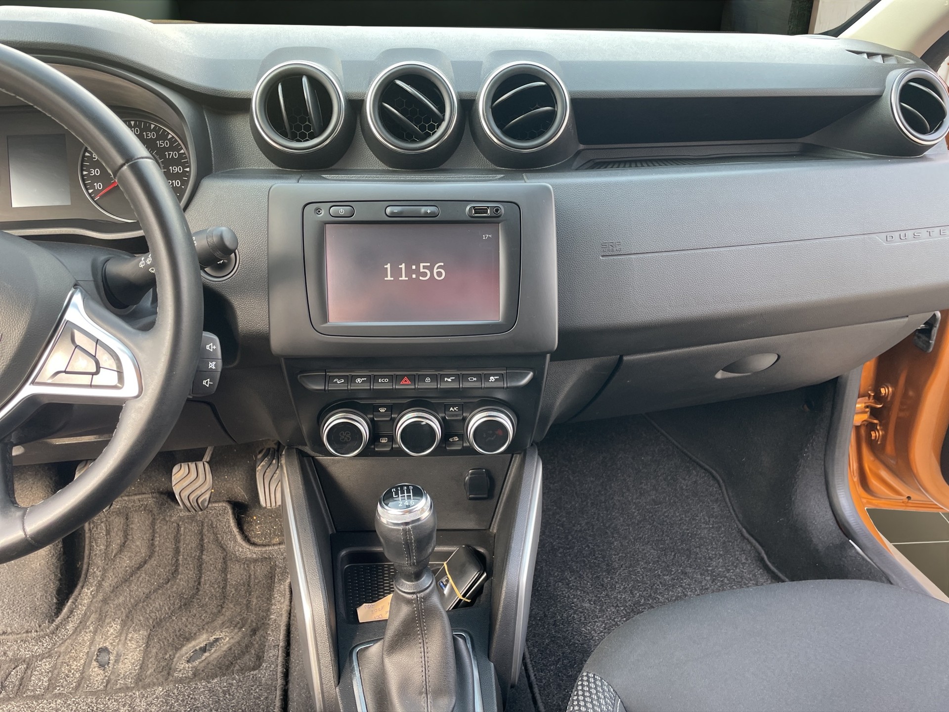 DACIA Duster dCi 115 Prestige 4x4-image-11