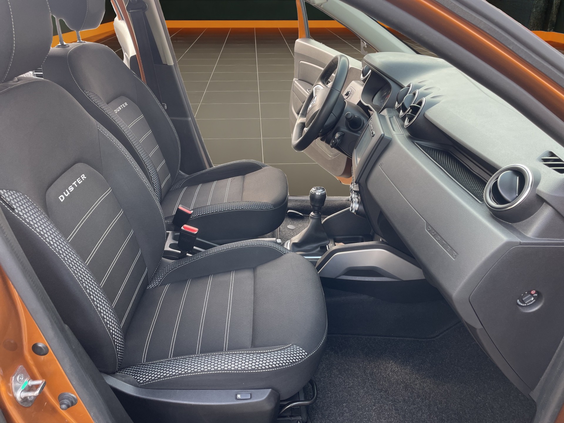 DACIA Duster dCi 115 Prestige 4x4-image-12