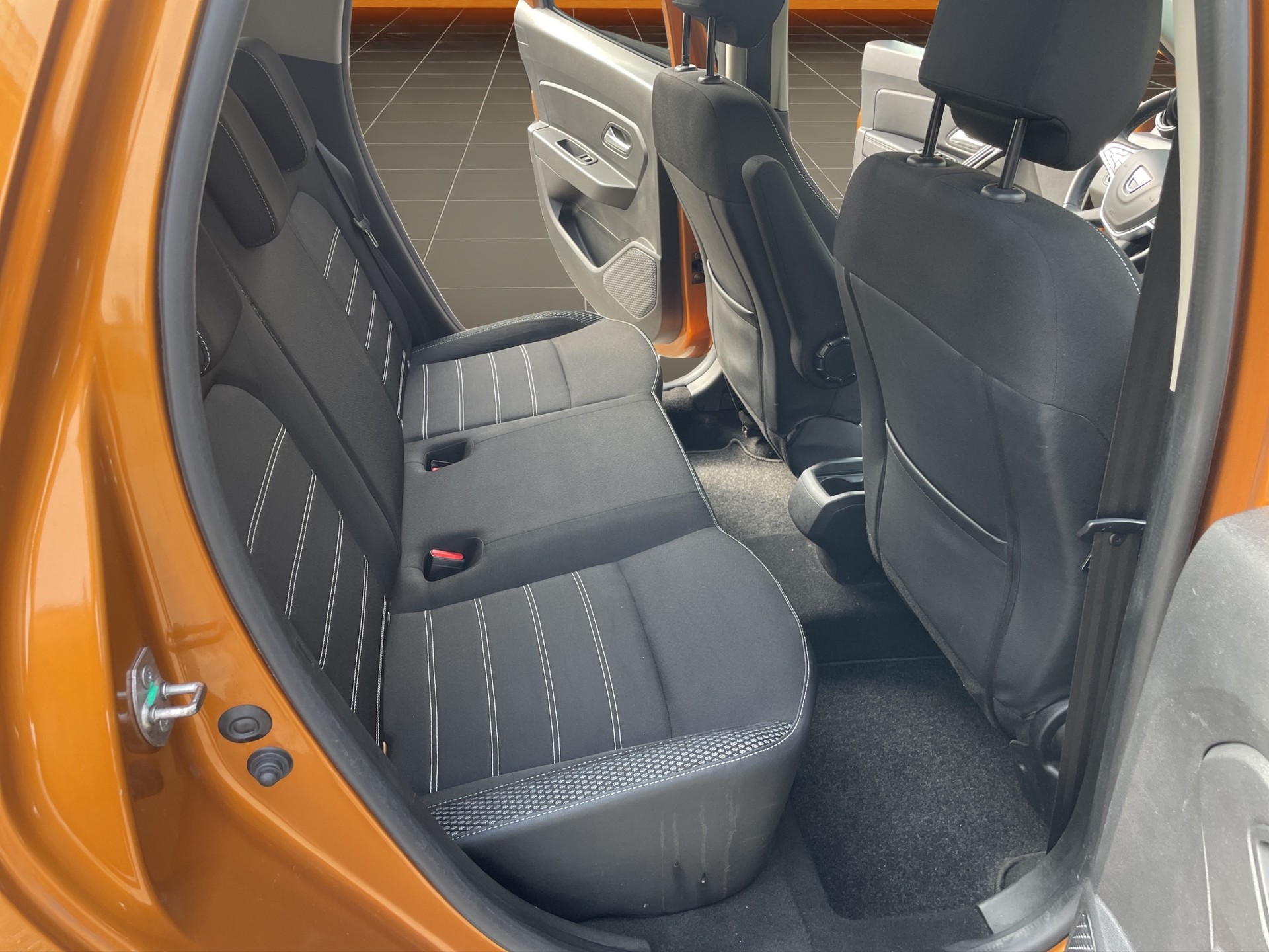 DACIA Duster dCi 115 Prestige 4x4-image-14