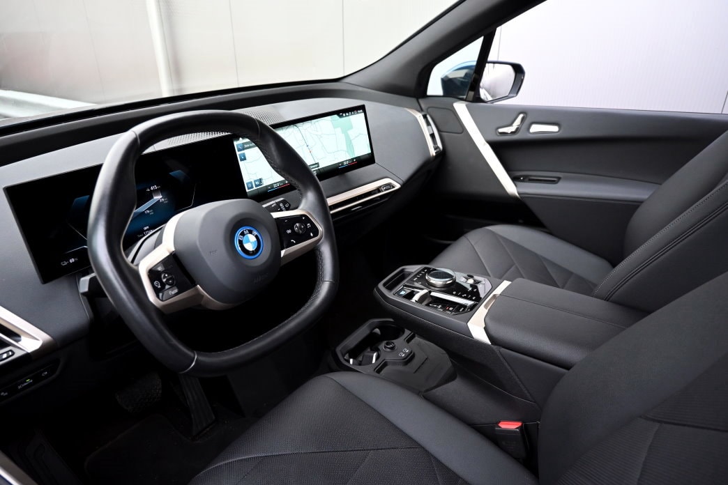 BMW iX xDrive50-image-8