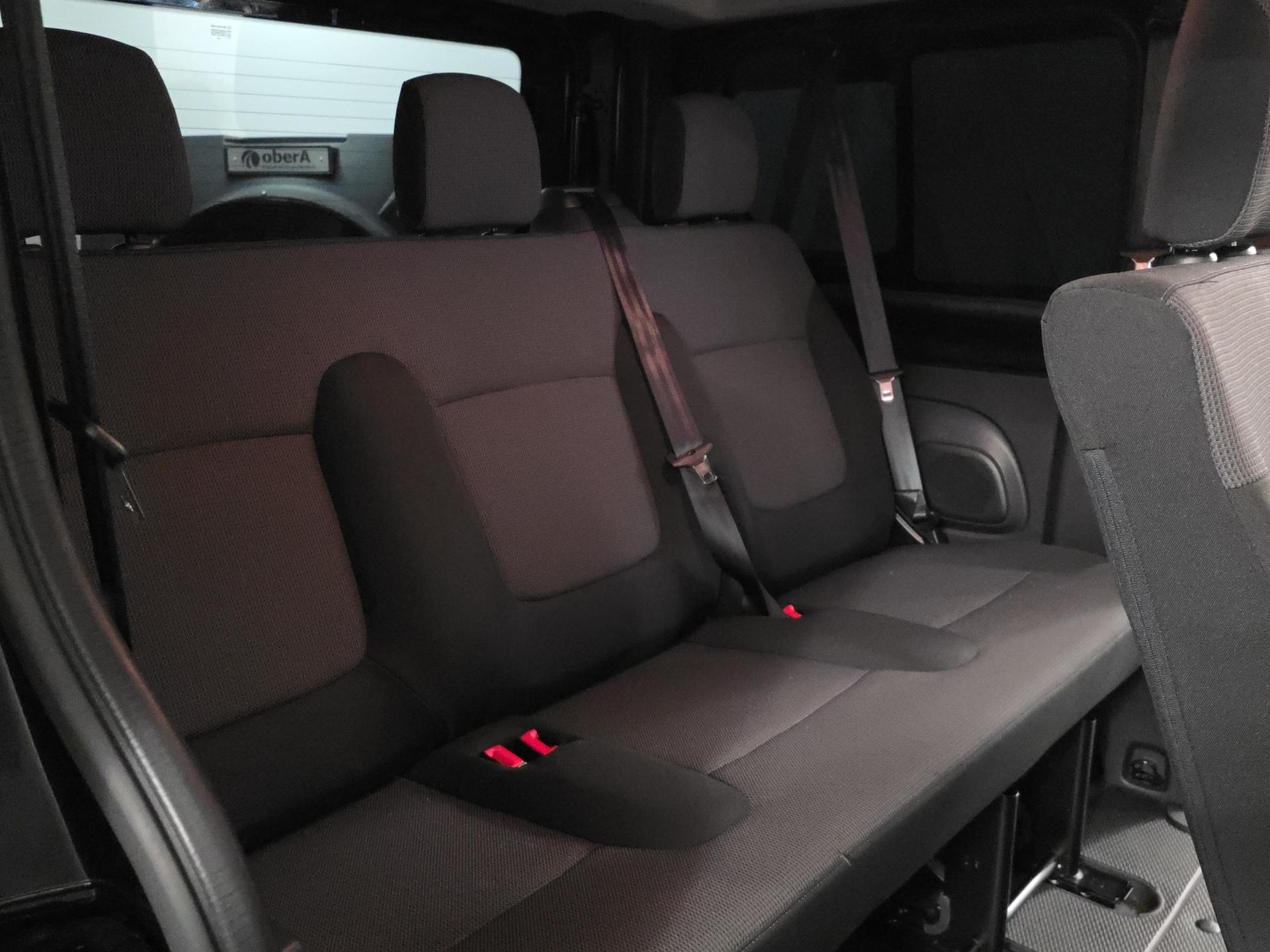 RENAULT Trafic Blue dCi 150 Passenger Evolution EDC-image-18