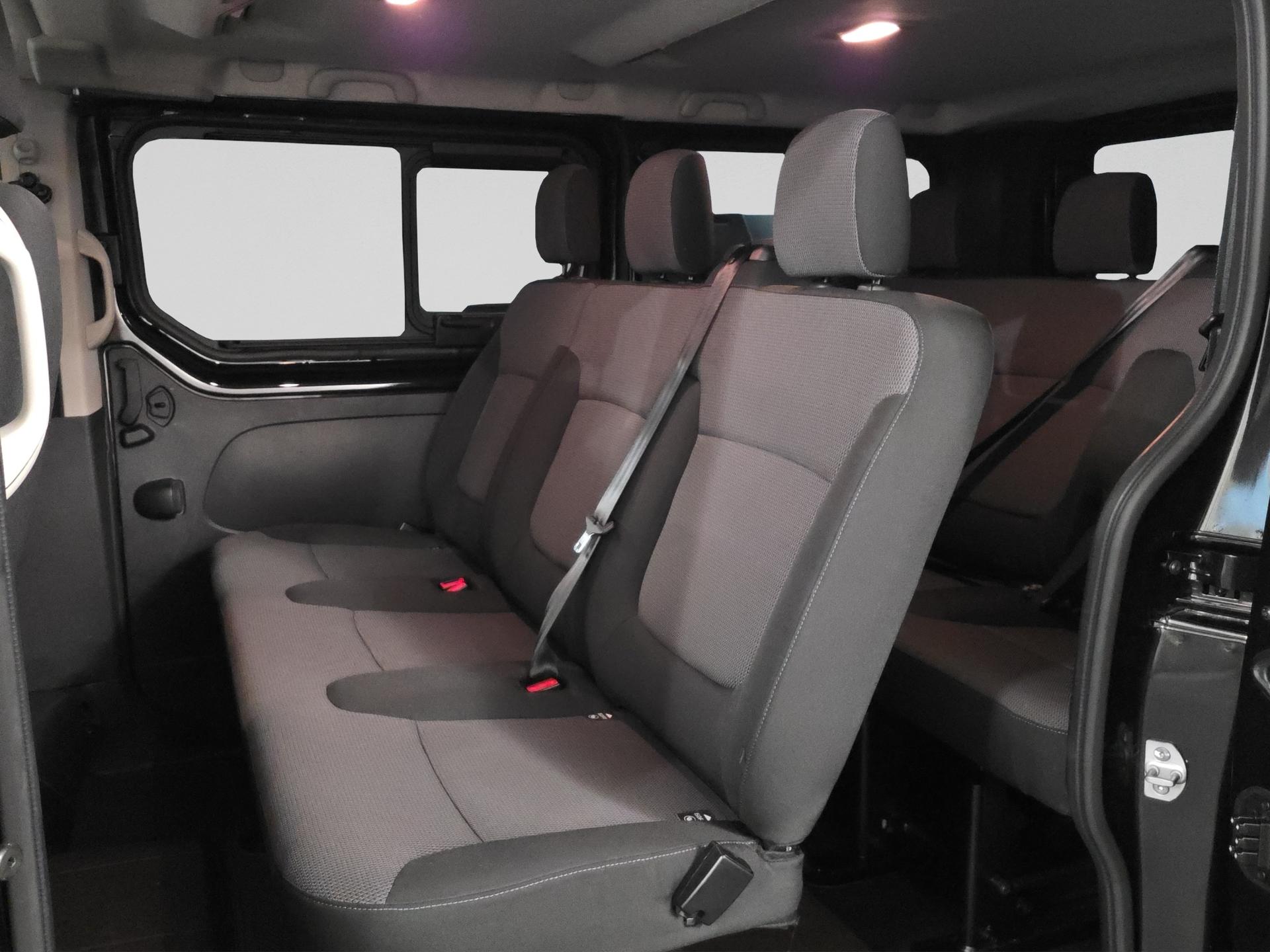 RENAULT Trafic Blue dCi 150 Passenger Evolution EDC-image-14
