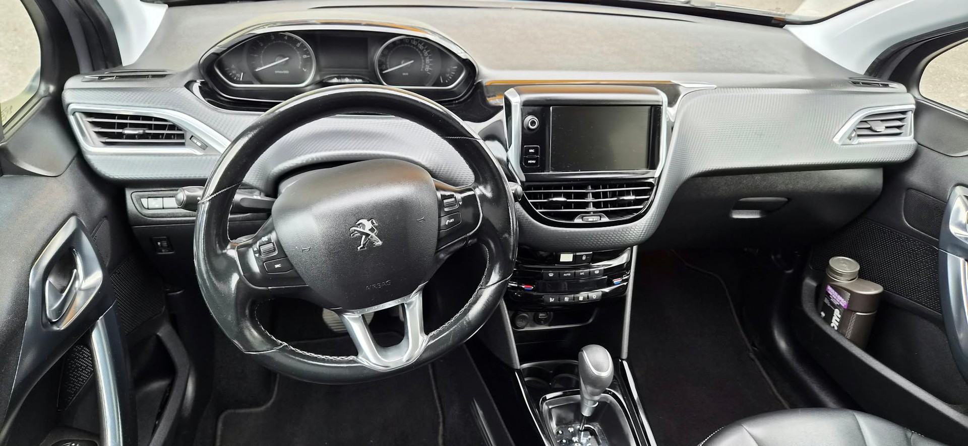PEUGEOT 2008 1.2 PureTech Active EAT6-image-7