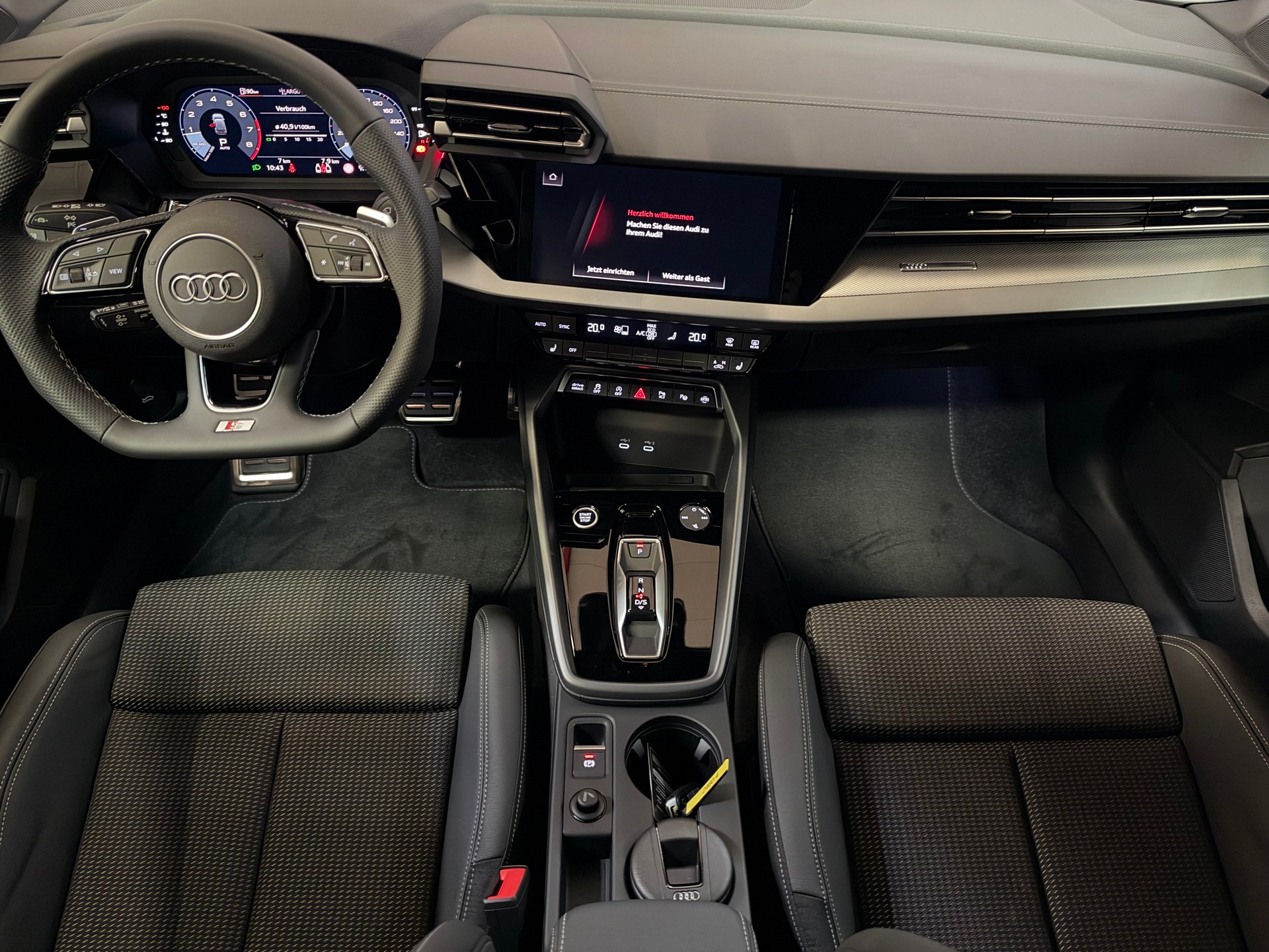 AUDI A3 Sportback 35 TFSI S line S-tronic-image-14