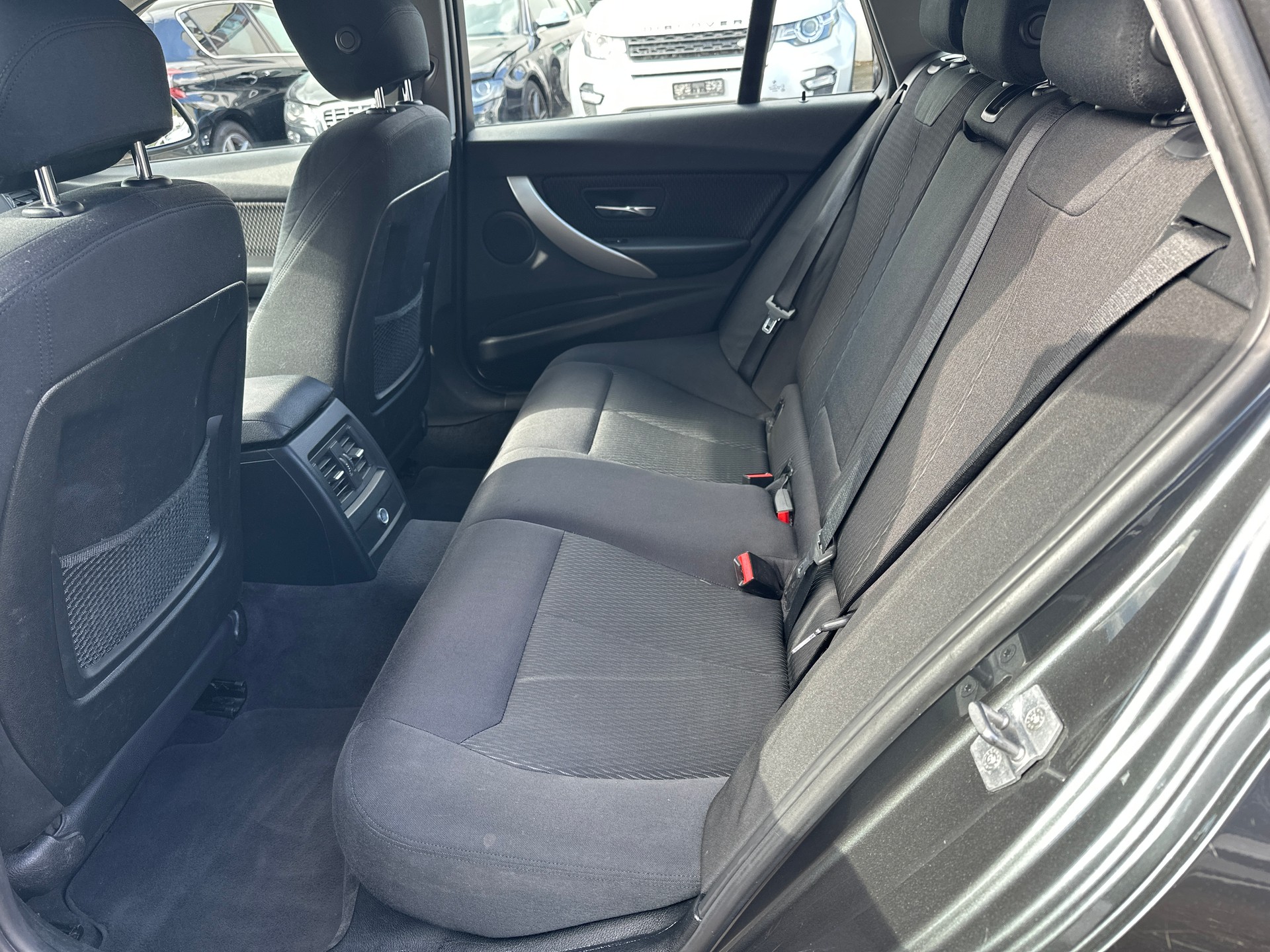 BMW 316i Touring Business Steptronic-image-9