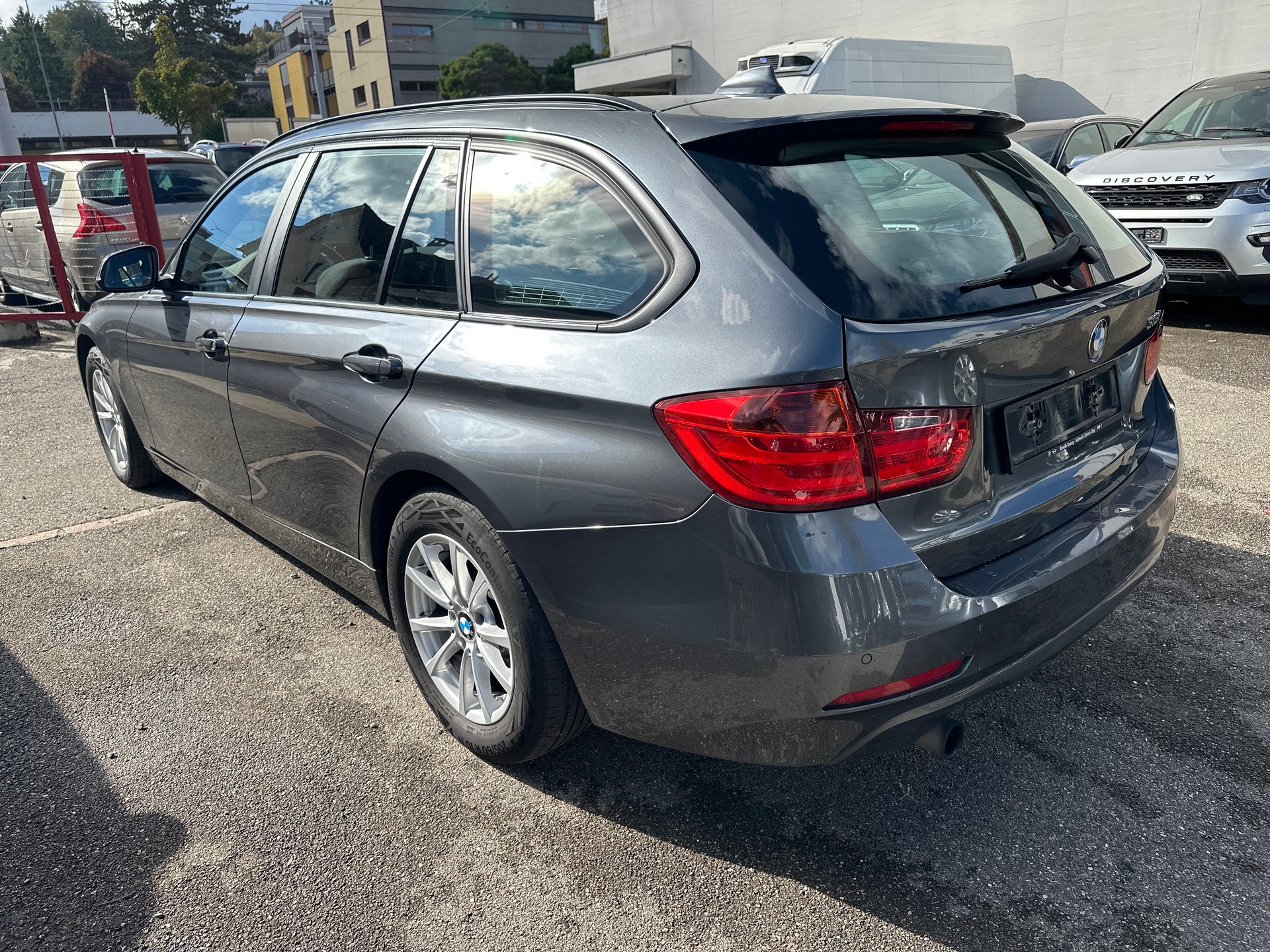 BMW 316i Touring Business Steptronic-image-4