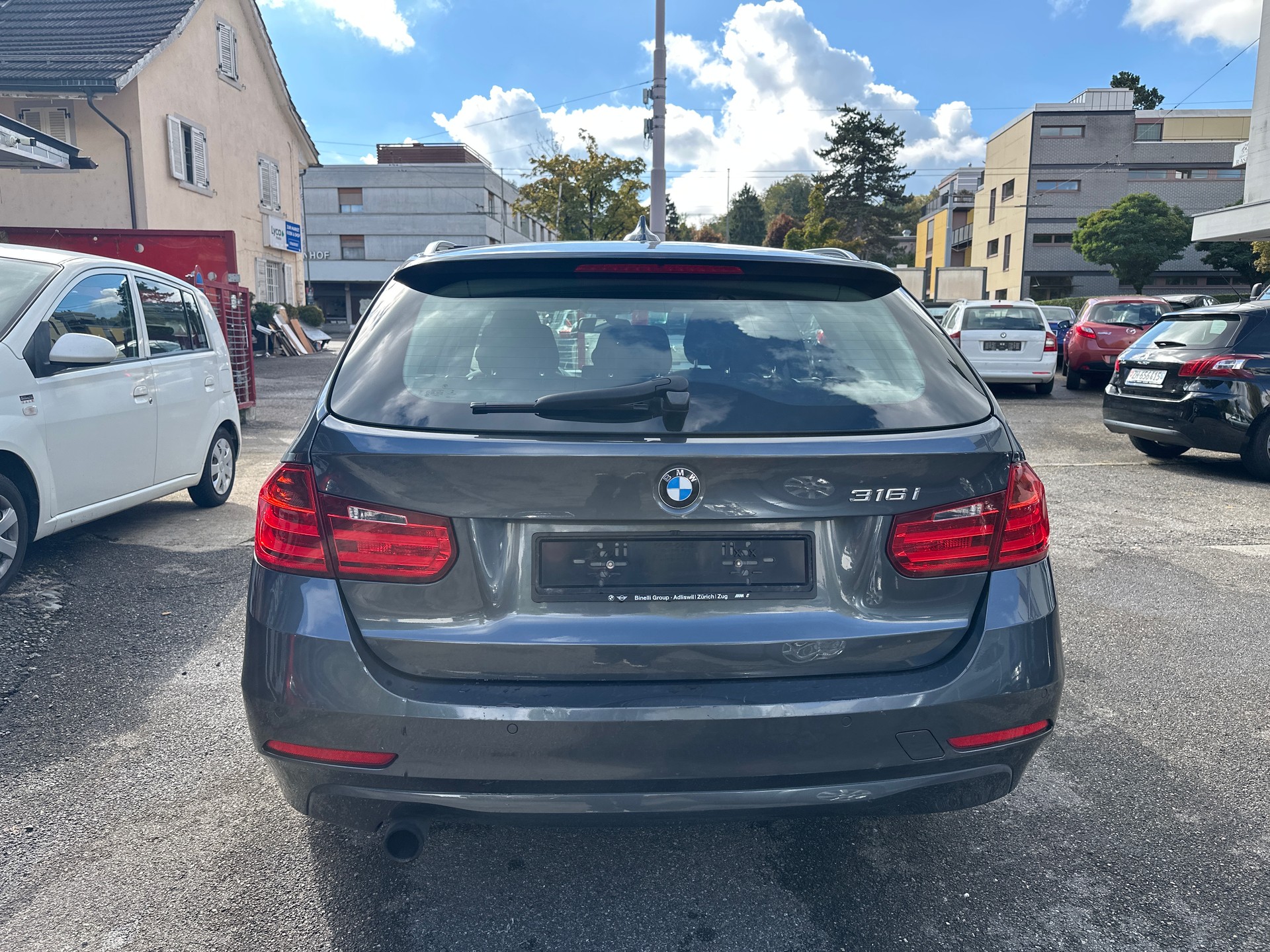 BMW 316i Touring Business Steptronic-image-5