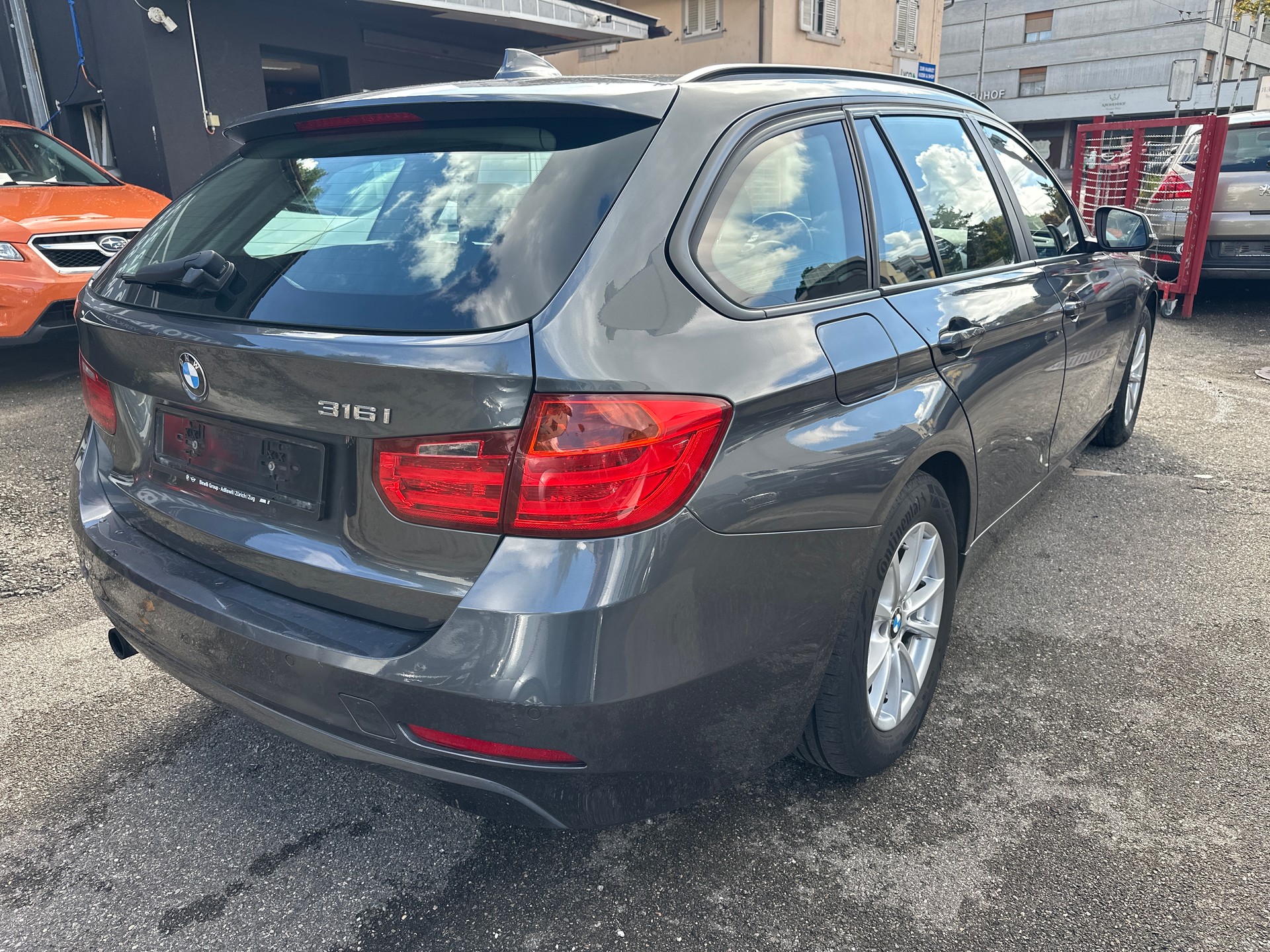 BMW 316i Touring Business Steptronic-image-6