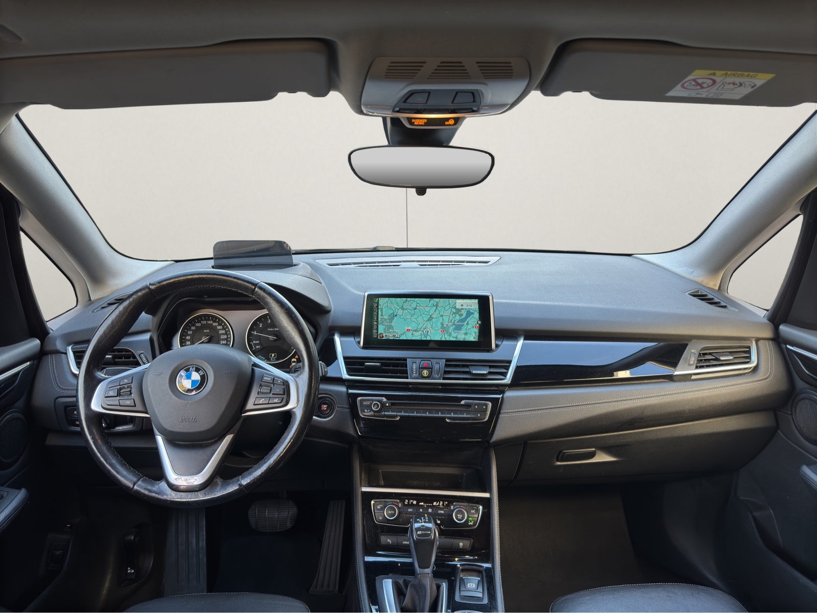 BMW 225xe iPerformance Active Tourer Steptronic-image-9