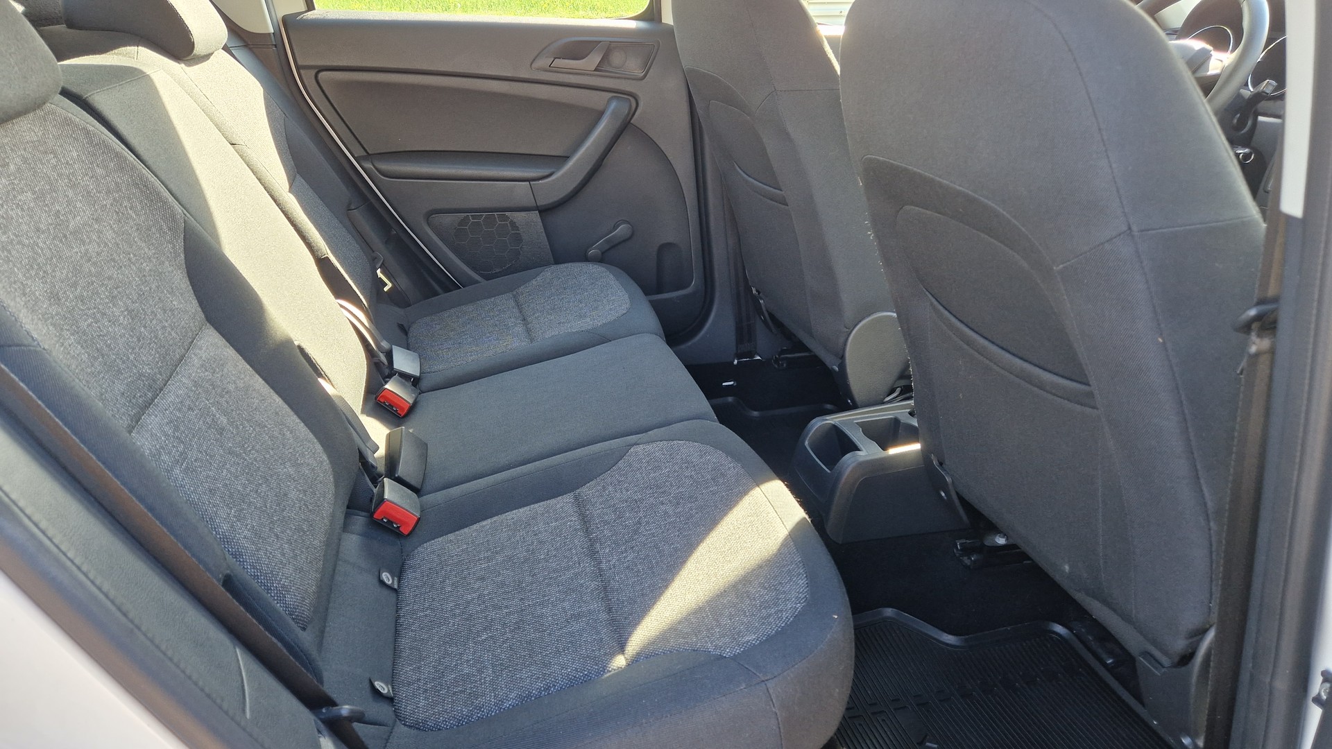 SKODA 2.0 TDI 110 Active 4x4-image-3