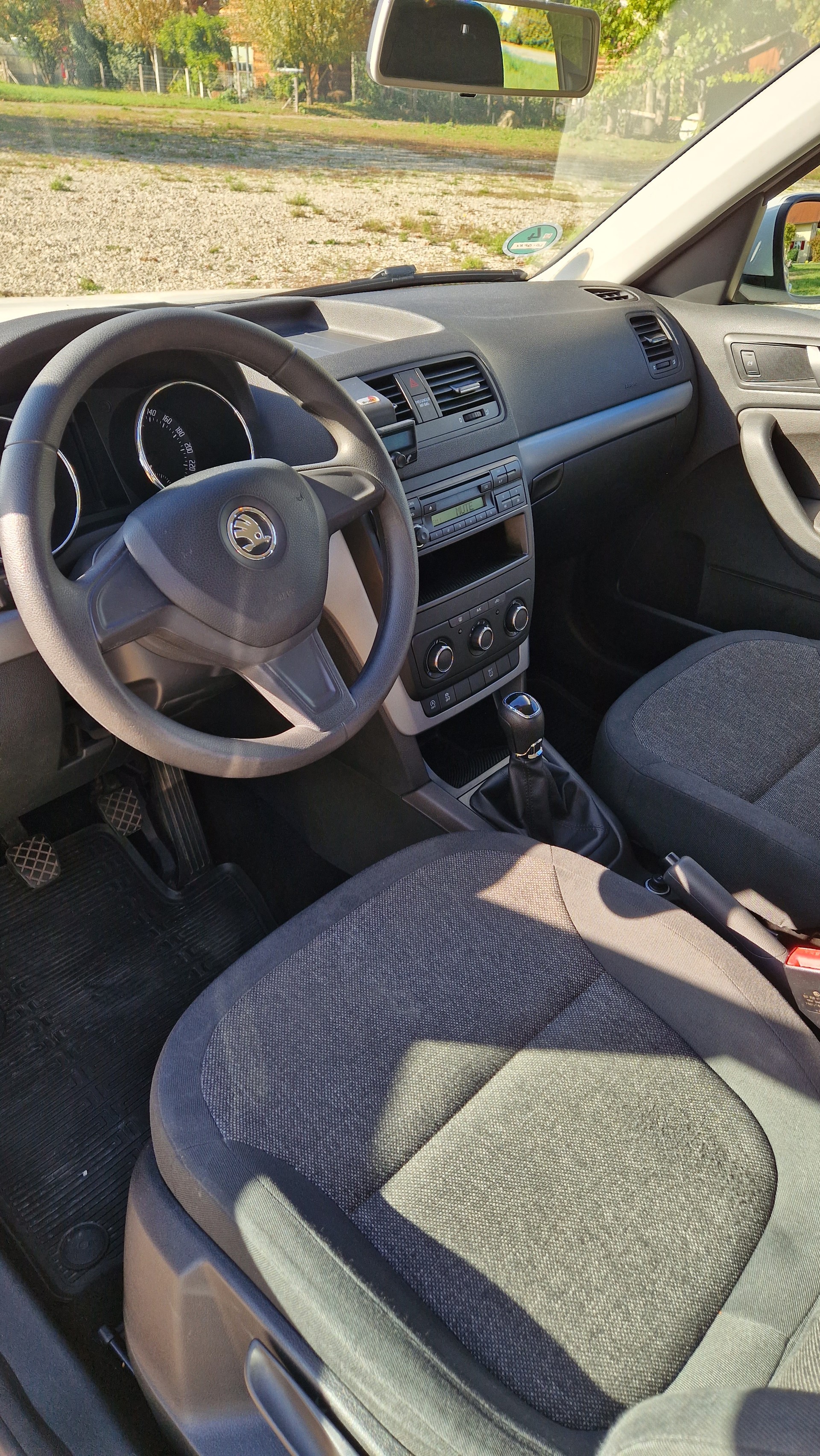SKODA 2.0 TDI 110 Active 4x4-image-4