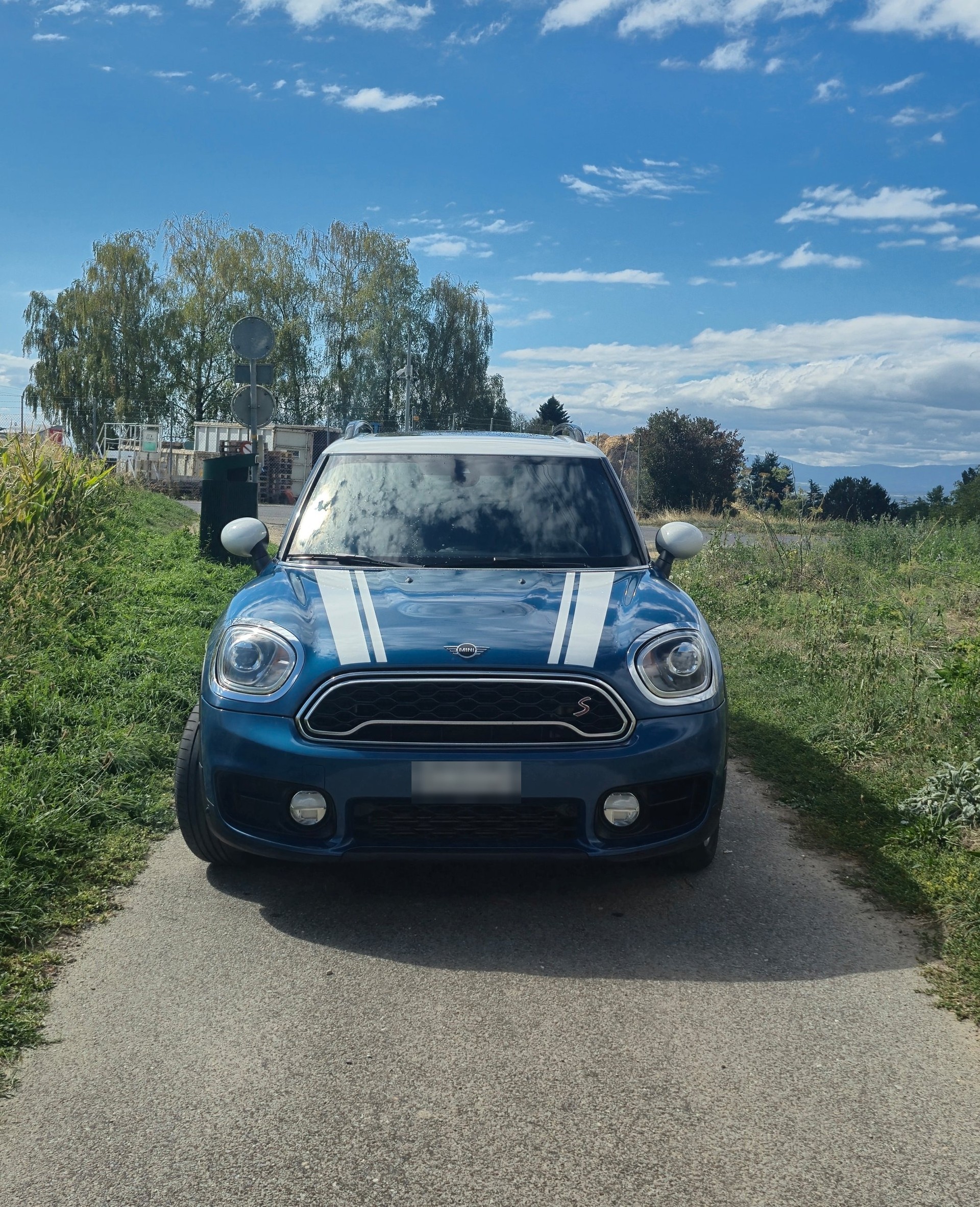 MINI 2.0i Cooper S ALL4-image-1