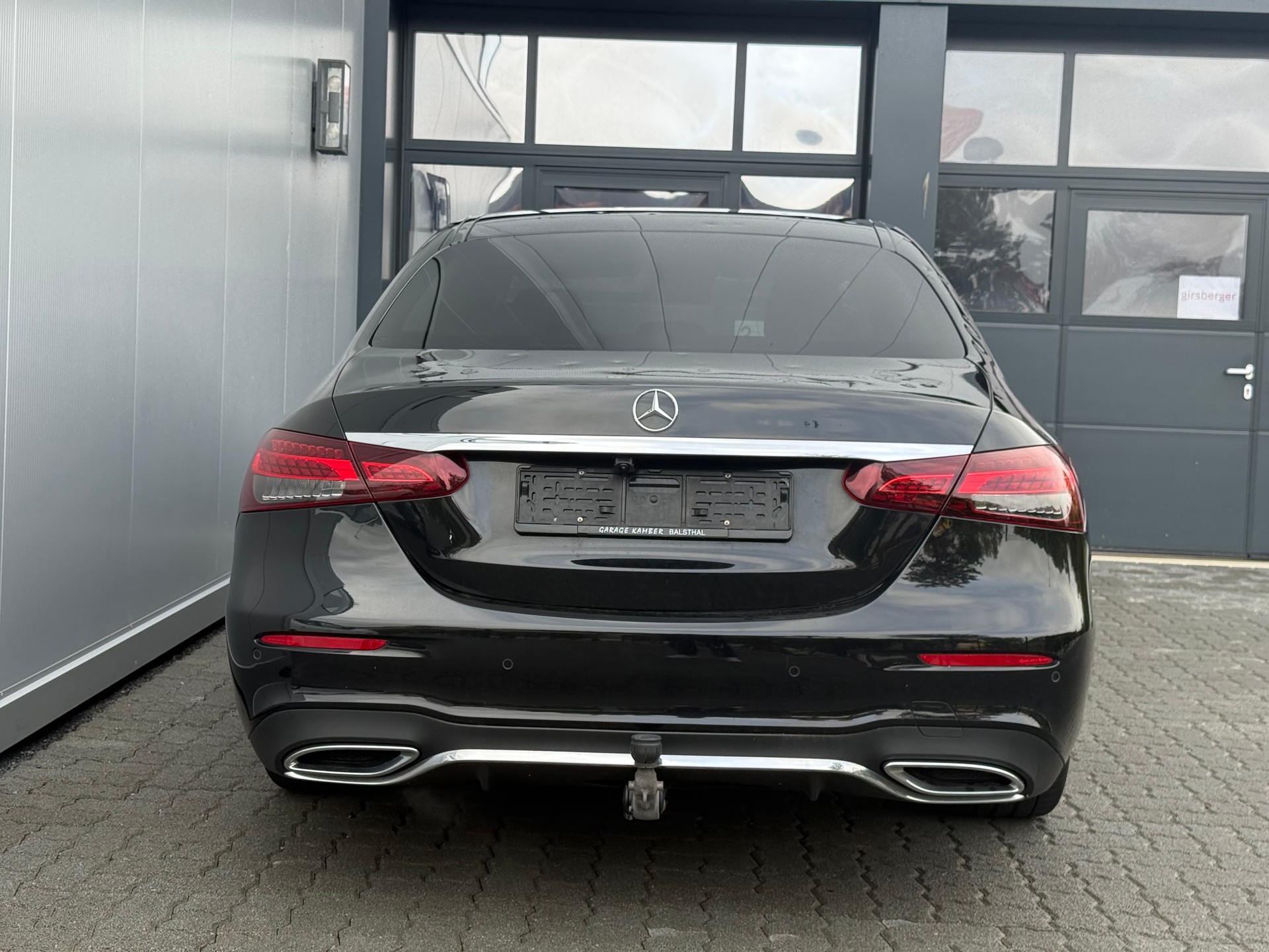MERCEDES-BENZ E 200 AMG Line 9G-Tronic-image-5