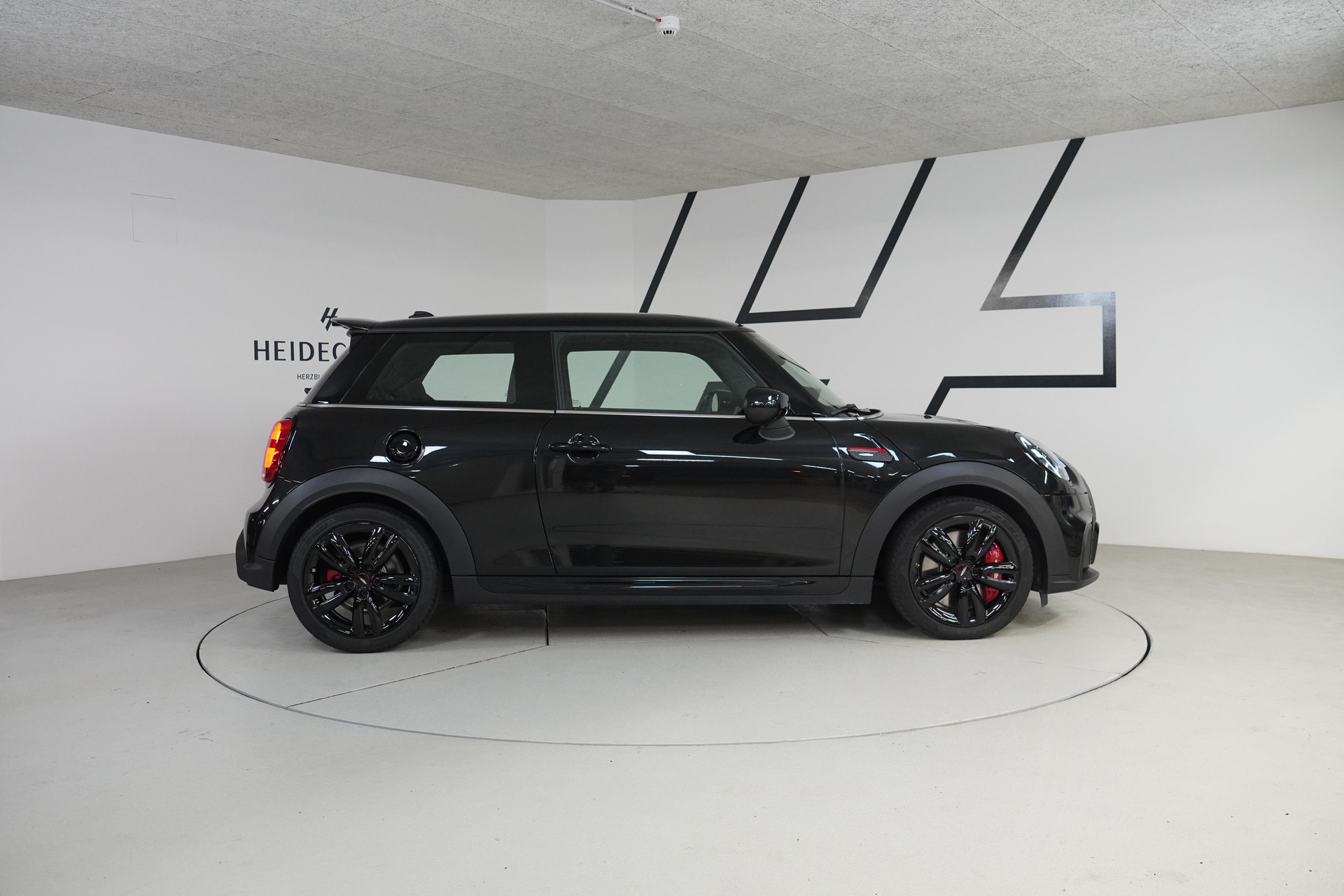 MINI Cooper John Cooper Works Steptronic-image-7