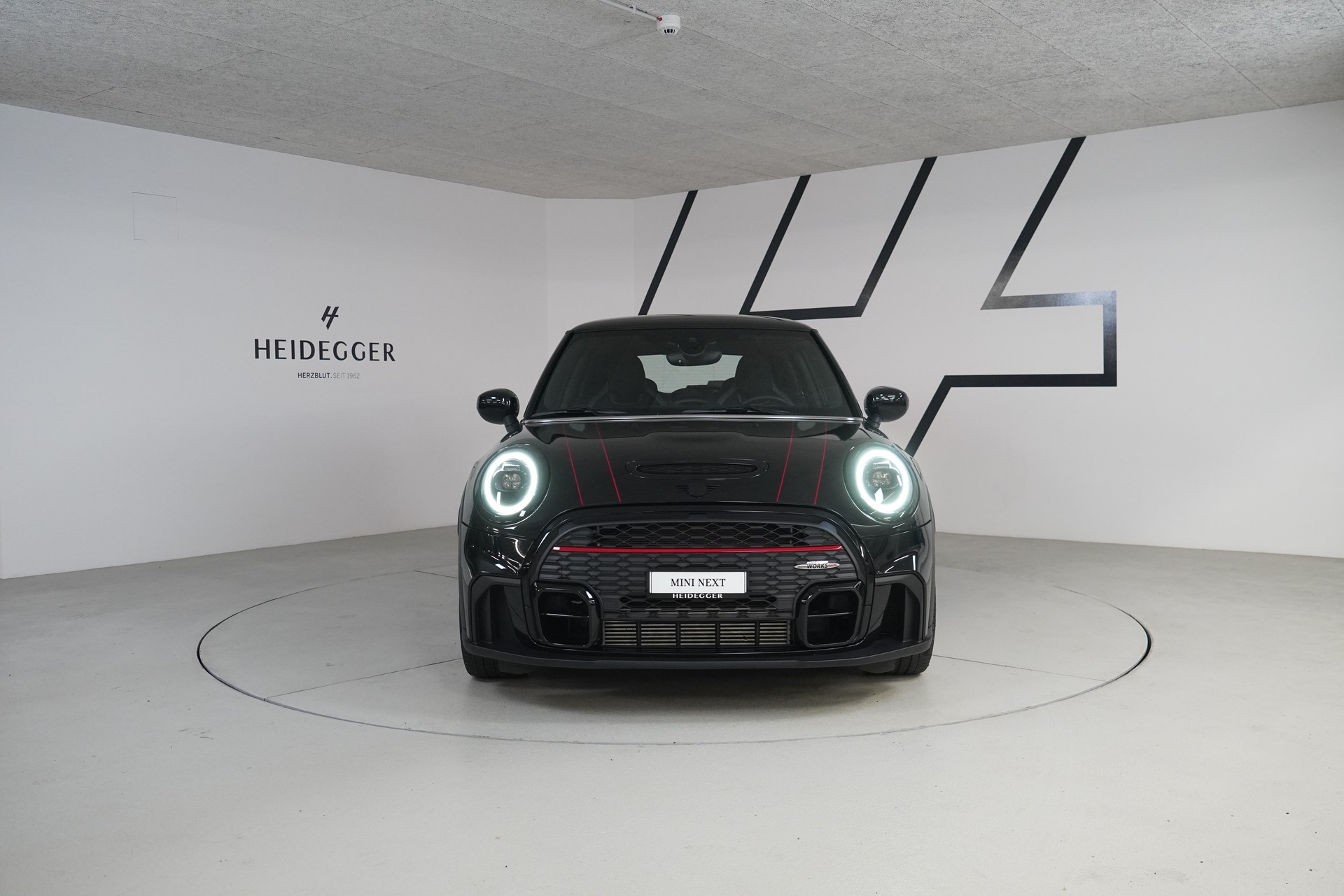 MINI Cooper John Cooper Works Steptronic-image-1