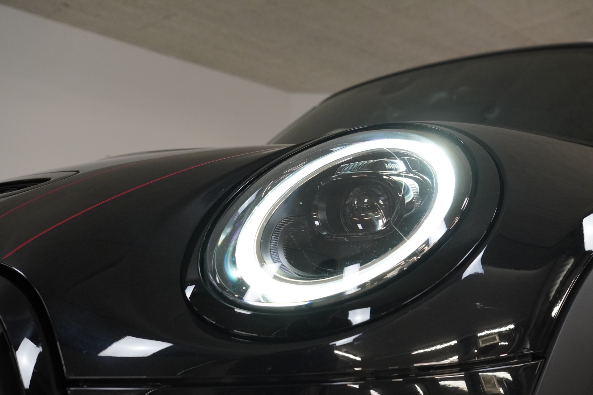 MINI Cooper John Cooper Works Steptronic-image-8