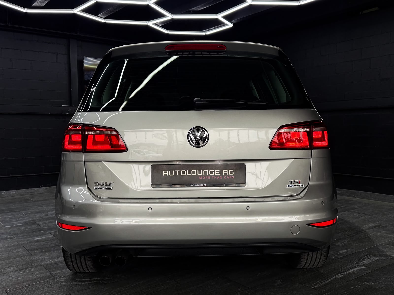 VW Golf Sportsvan 1.4 TSI Highline DSG-image-6