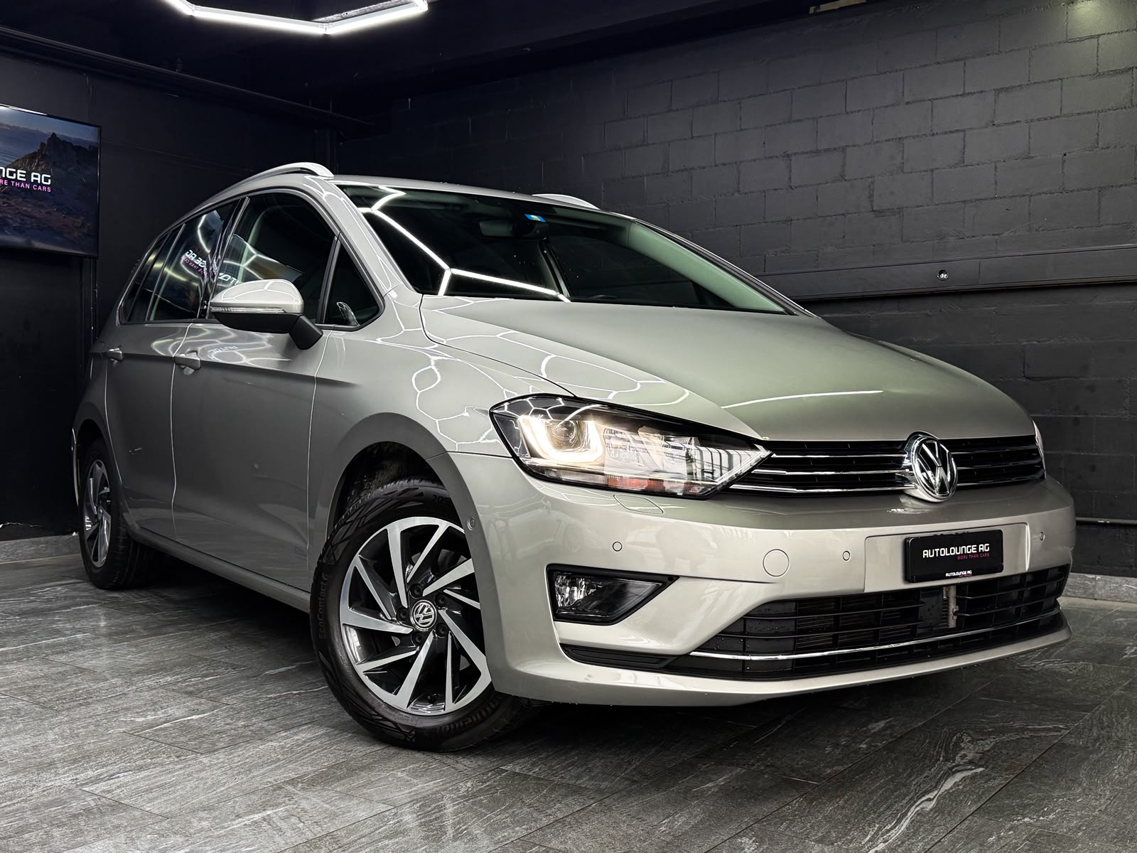 VW Golf Sportsvan 1.4 TSI Highline DSG-image-0