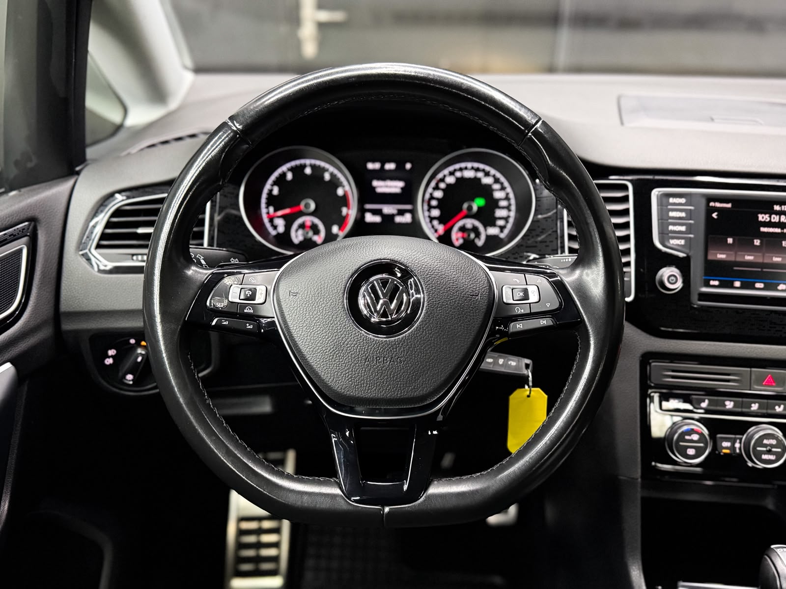VW Golf Sportsvan 1.4 TSI Highline DSG-image-10