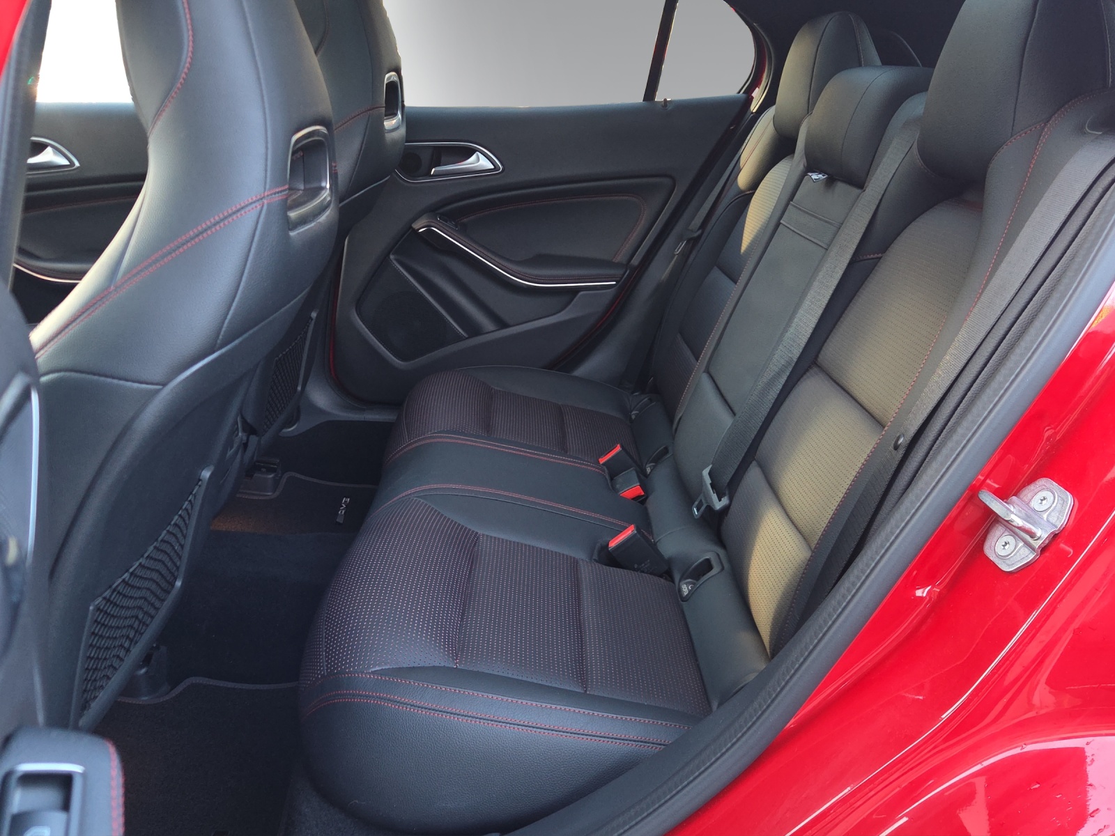 Image MERCEDES-BENZ GLA-220 GLA 220 AMG Line 4Matic 7G-DCT