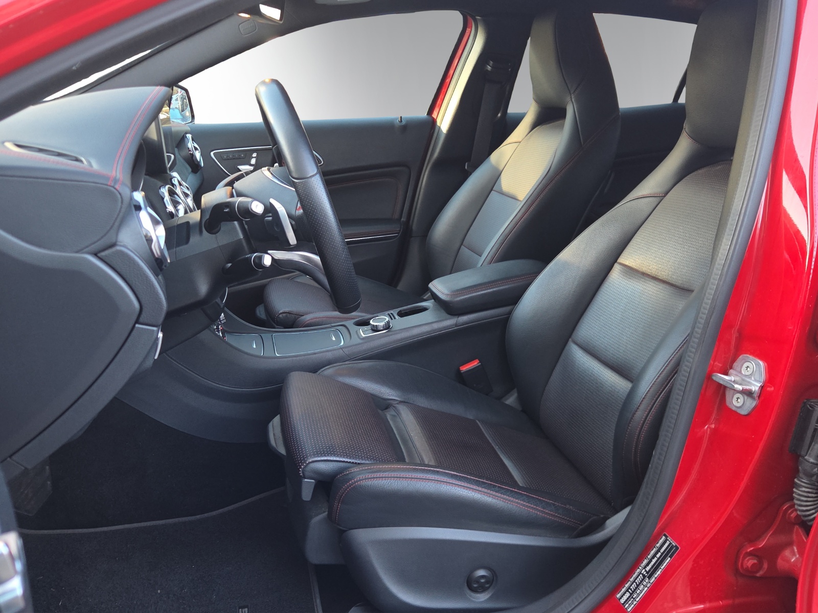 Image MERCEDES-BENZ GLA-220 GLA 220 AMG Line 4Matic 7G-DCT