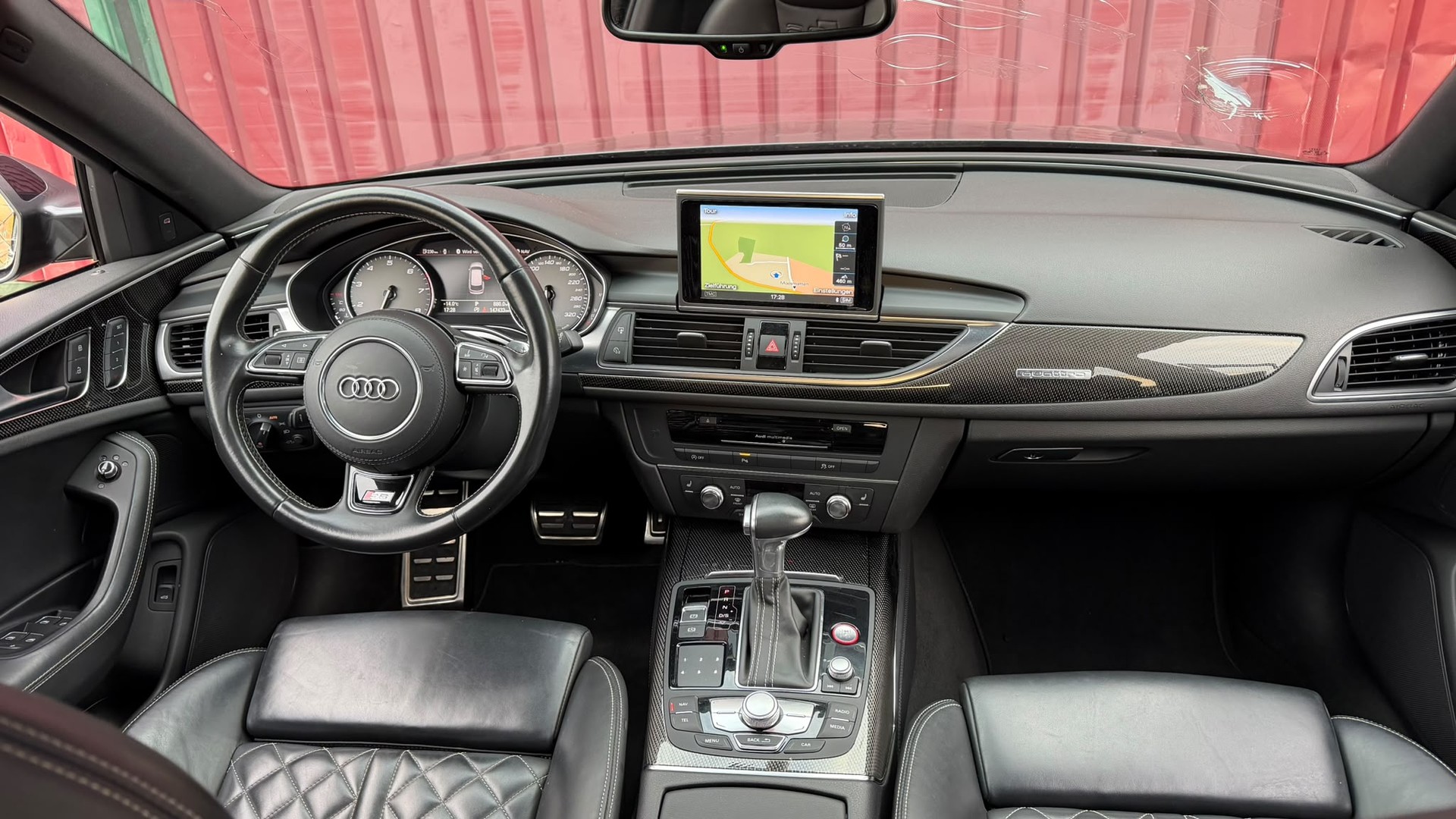 AUDI S6 Avant 4.0 TFSI V8 quattro S-tronic-image-8