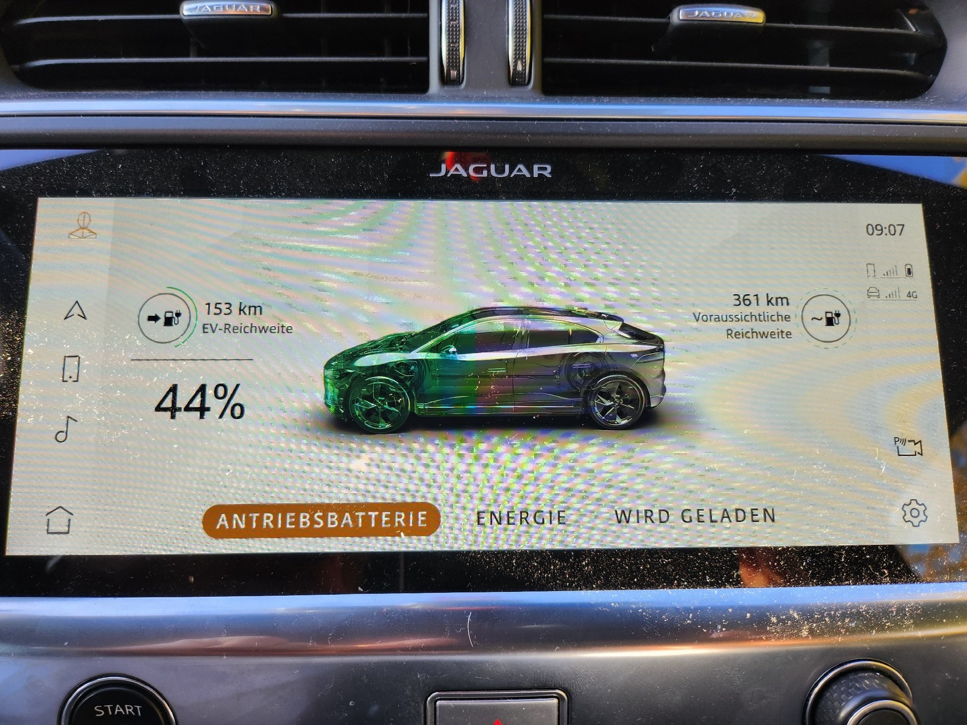 JAGUAR I-Pace EV400 HSE AWD-image-7
