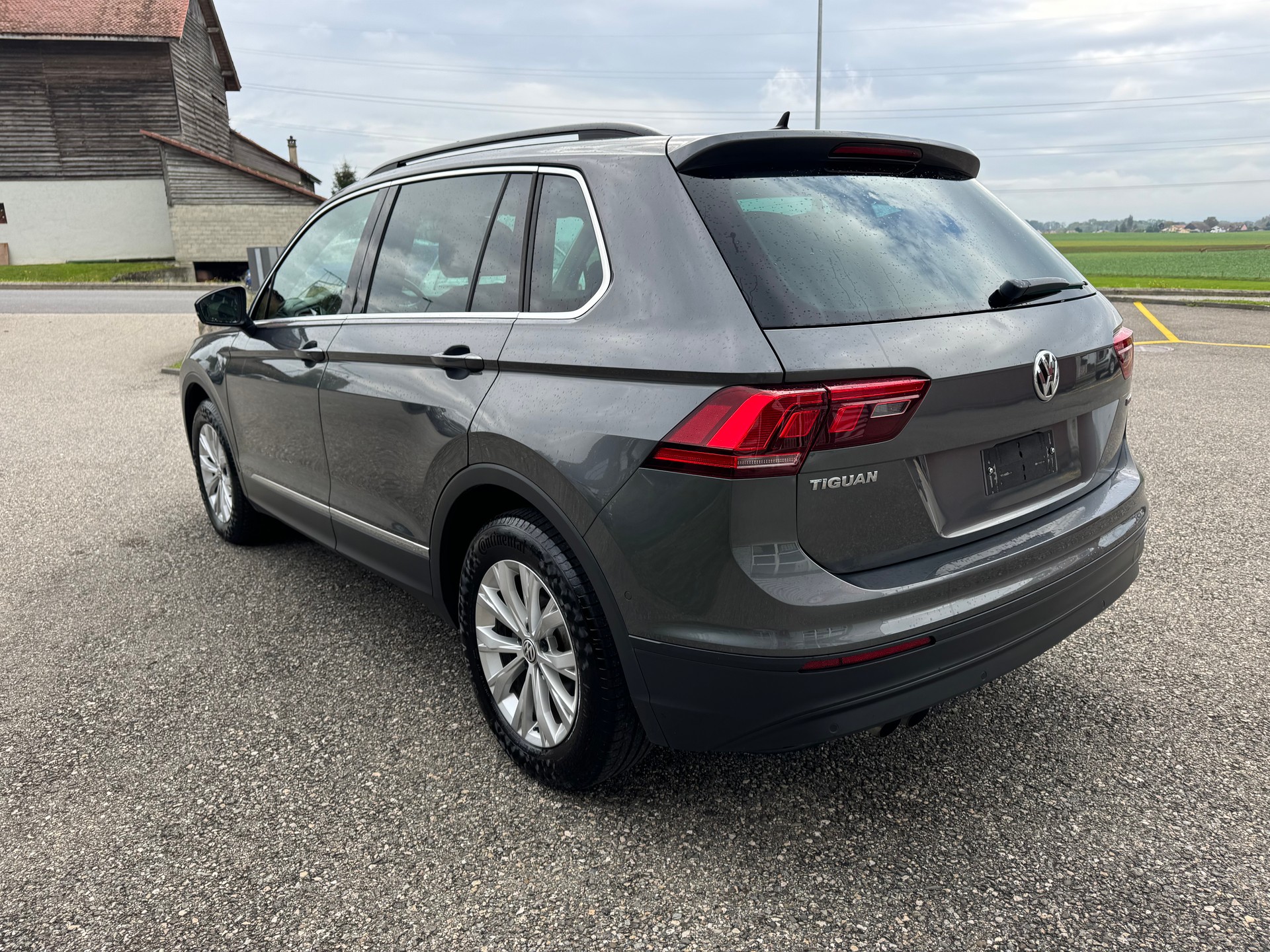 VW Tiguan 2.0 TDI SCR Comfortline 4Motion DSG-image-2