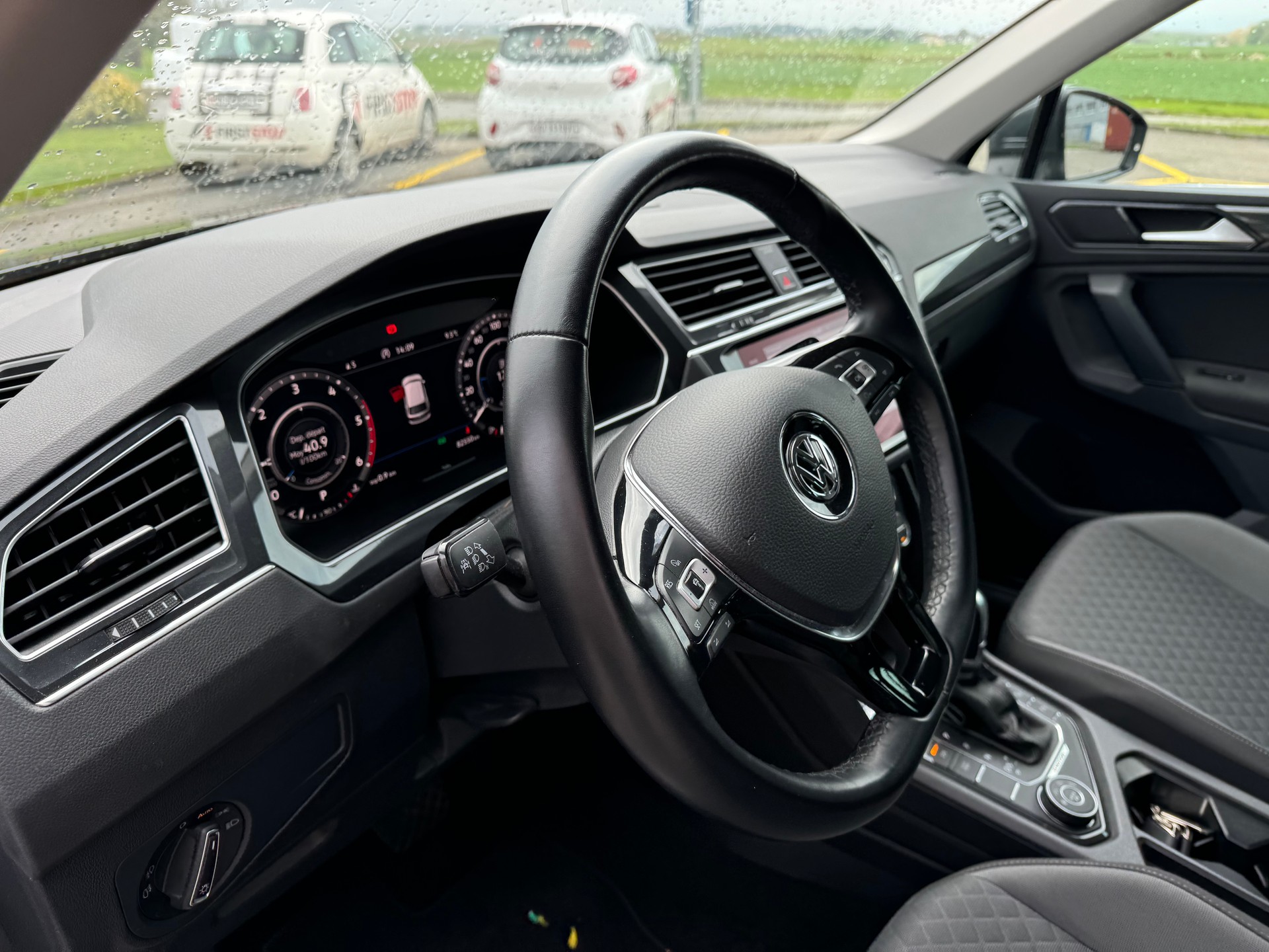 VW Tiguan 2.0 TDI SCR Comfortline 4Motion DSG-image-7