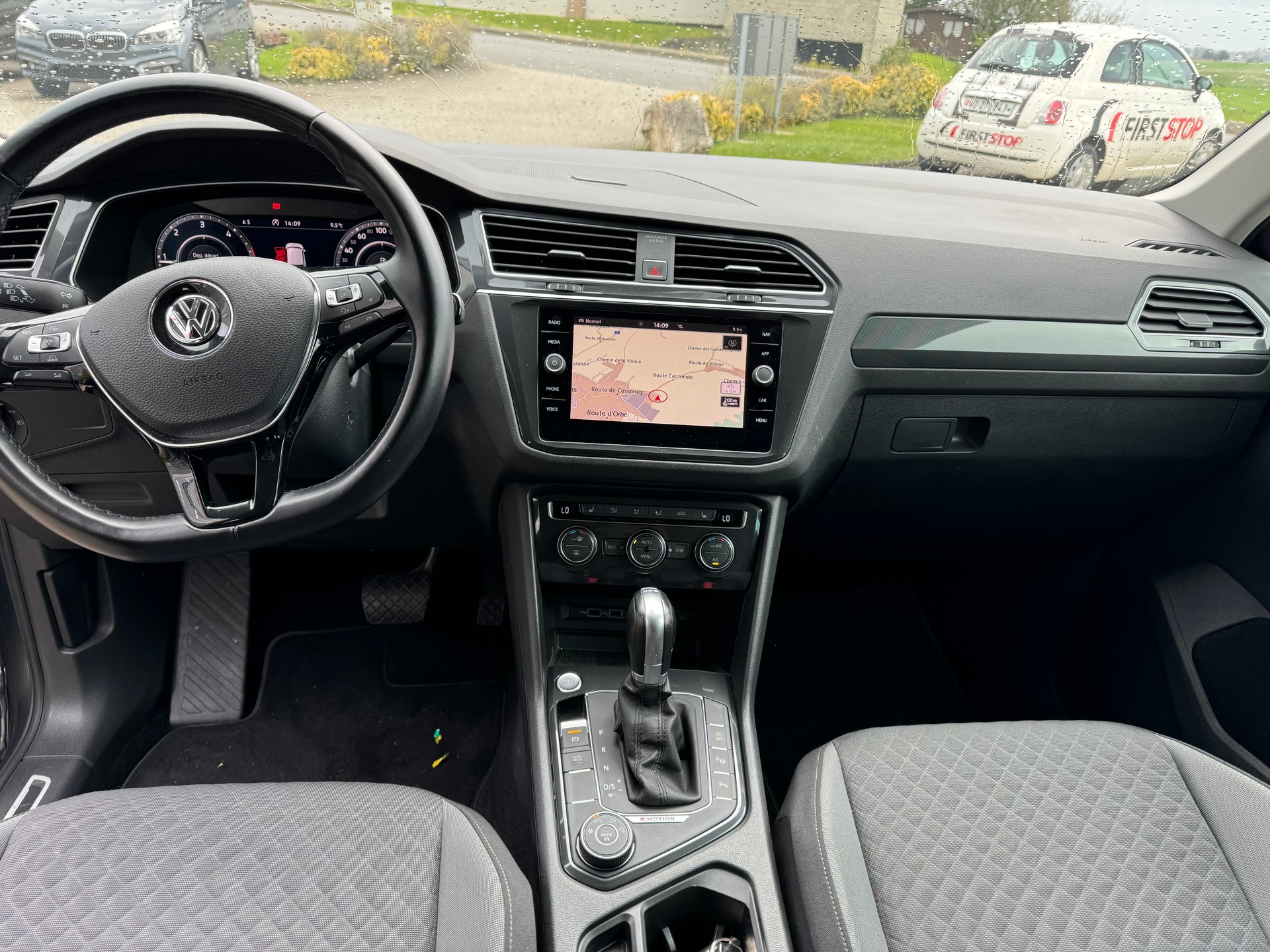 VW Tiguan 2.0 TDI SCR Comfortline 4Motion DSG-image-9