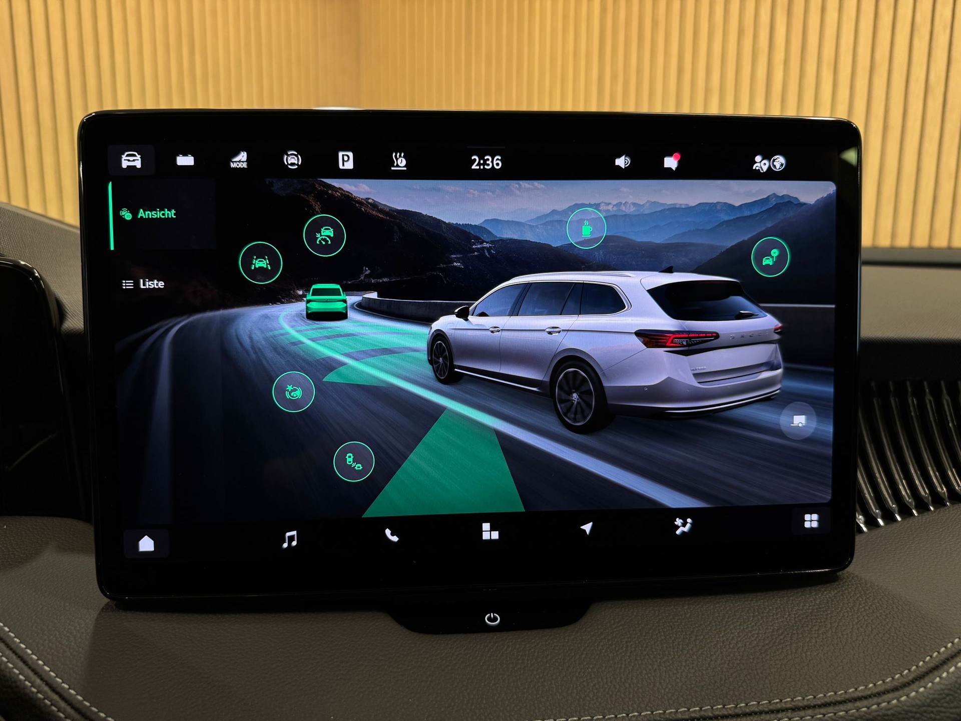 SKODA Superb Combi 1.5 TSI PHEV L&K DSG * 5Jahre Garantie*-image-17