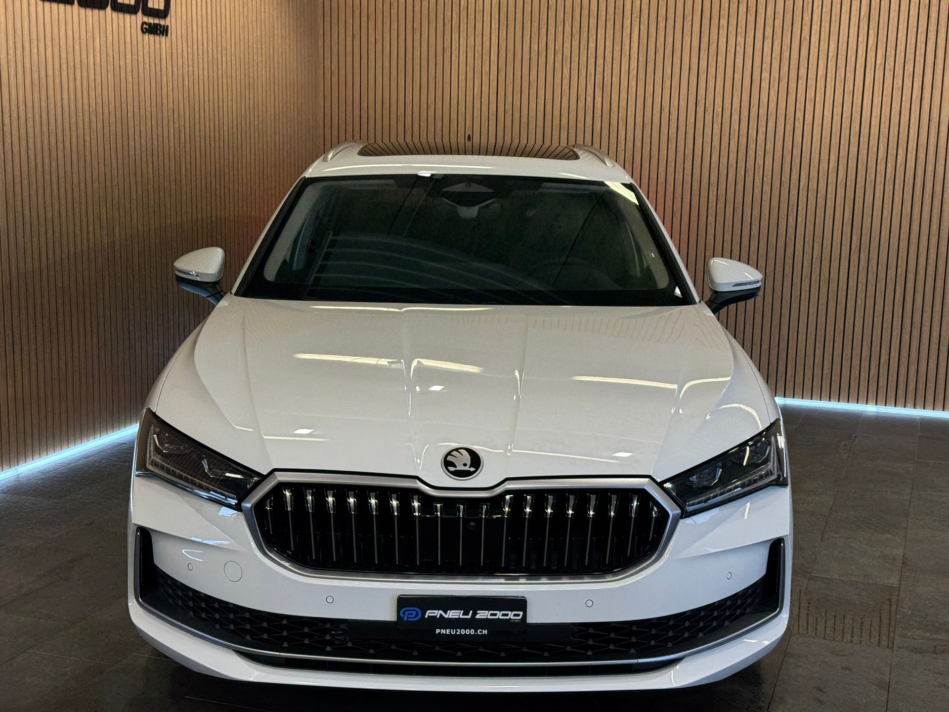 SKODA Superb Combi 1.5 TSI PHEV L&K DSG * 5Jahre Garantie*-image-1