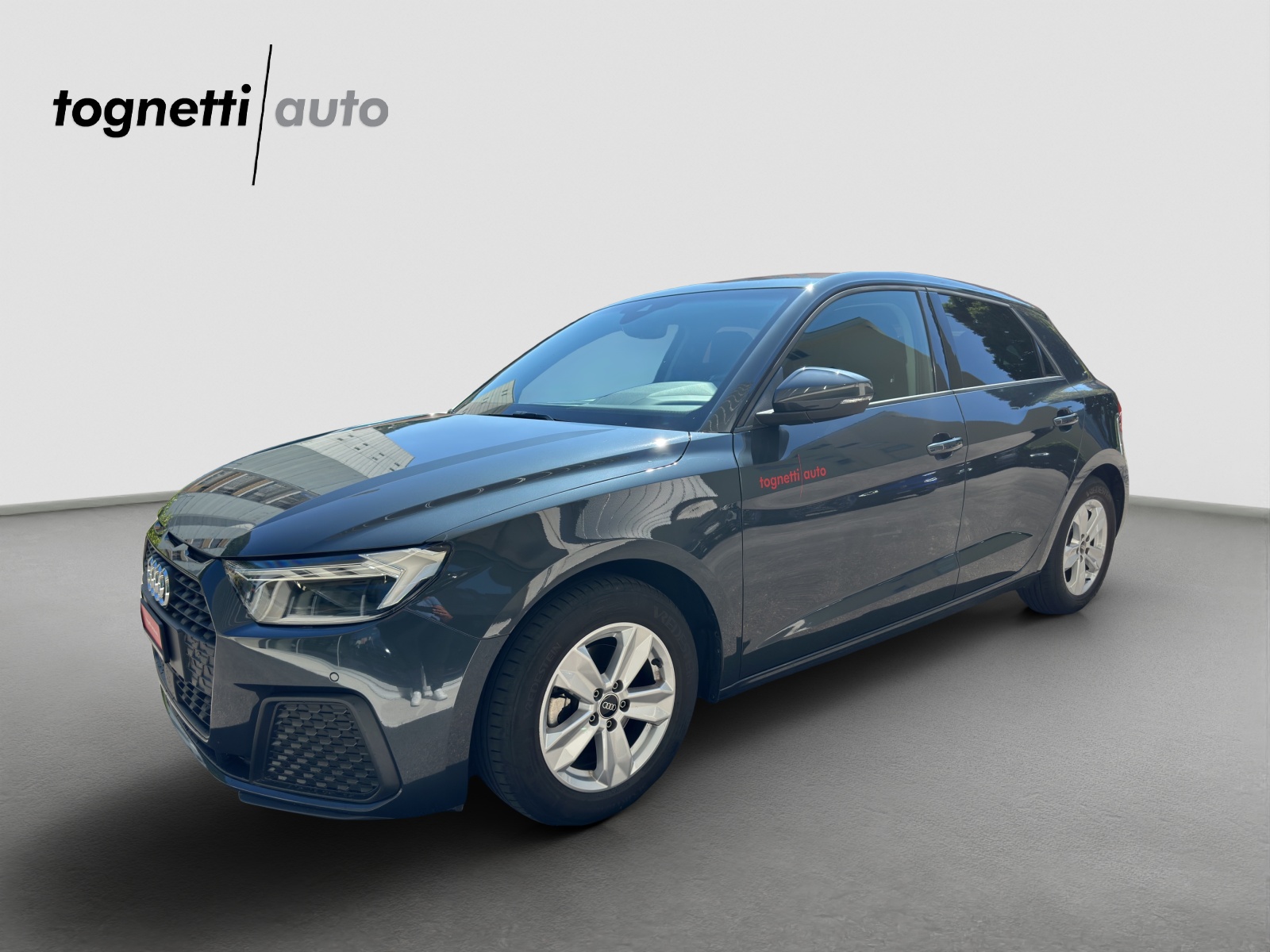 AUDI A1 Sportback 30 TFSI Attraction S-tronic-image-0