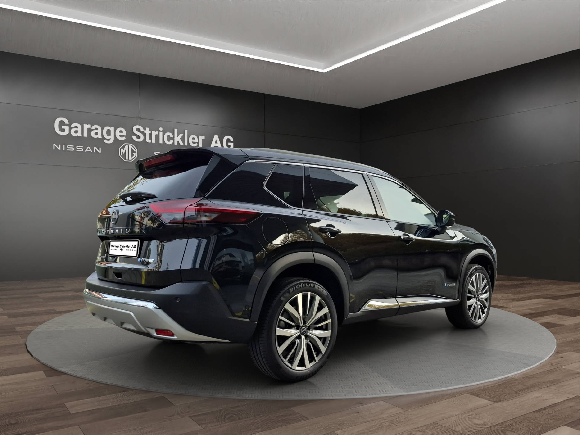 NISSAN X-Trail 1.5 VC-T Tekna+ e-4orce 7P-image-4