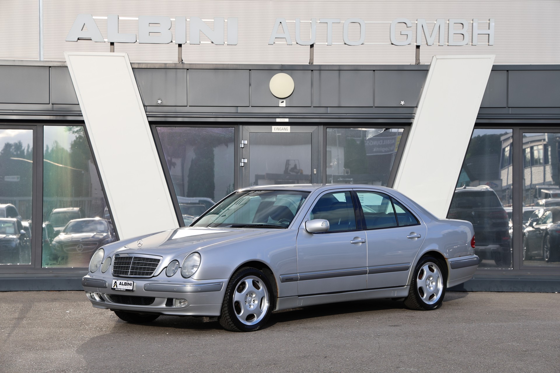 MERCEDES-BENZ E 280 Elégance 4-Matic Automatic-image-0