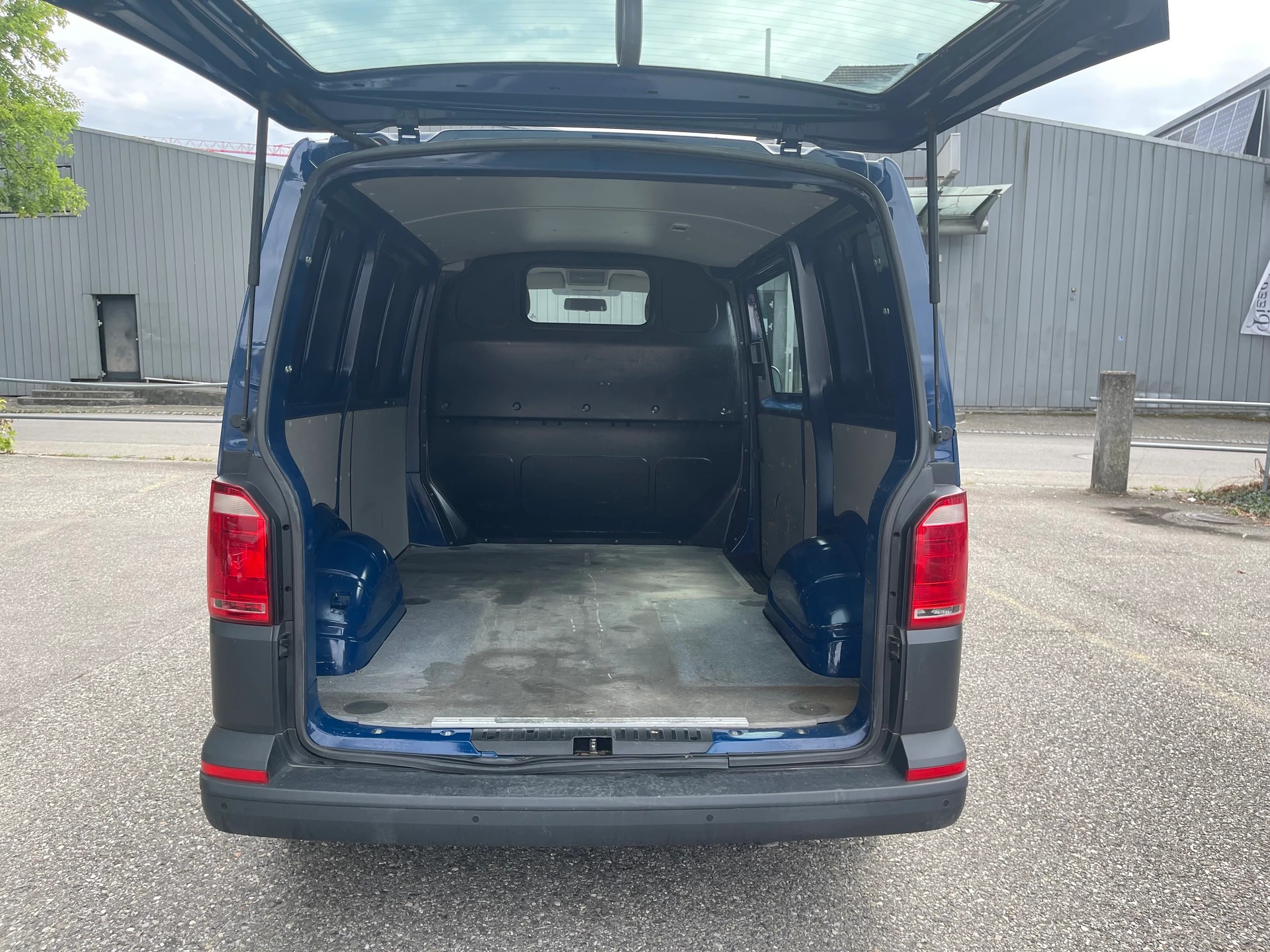 VW T6 2.0 TDI 4Motion * 02x Sitze * Gr. Navigation * Klimaanlage ** PDC H ** Frisch Ab MFK-image-11