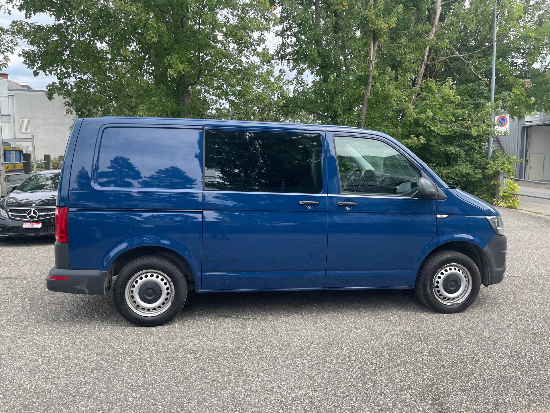 VW T6 2.0 TDI 4Motion * 02x Sitze * Gr. Navigation * Klimaanlage ** PDC H ** Frisch Ab MFK-image-8