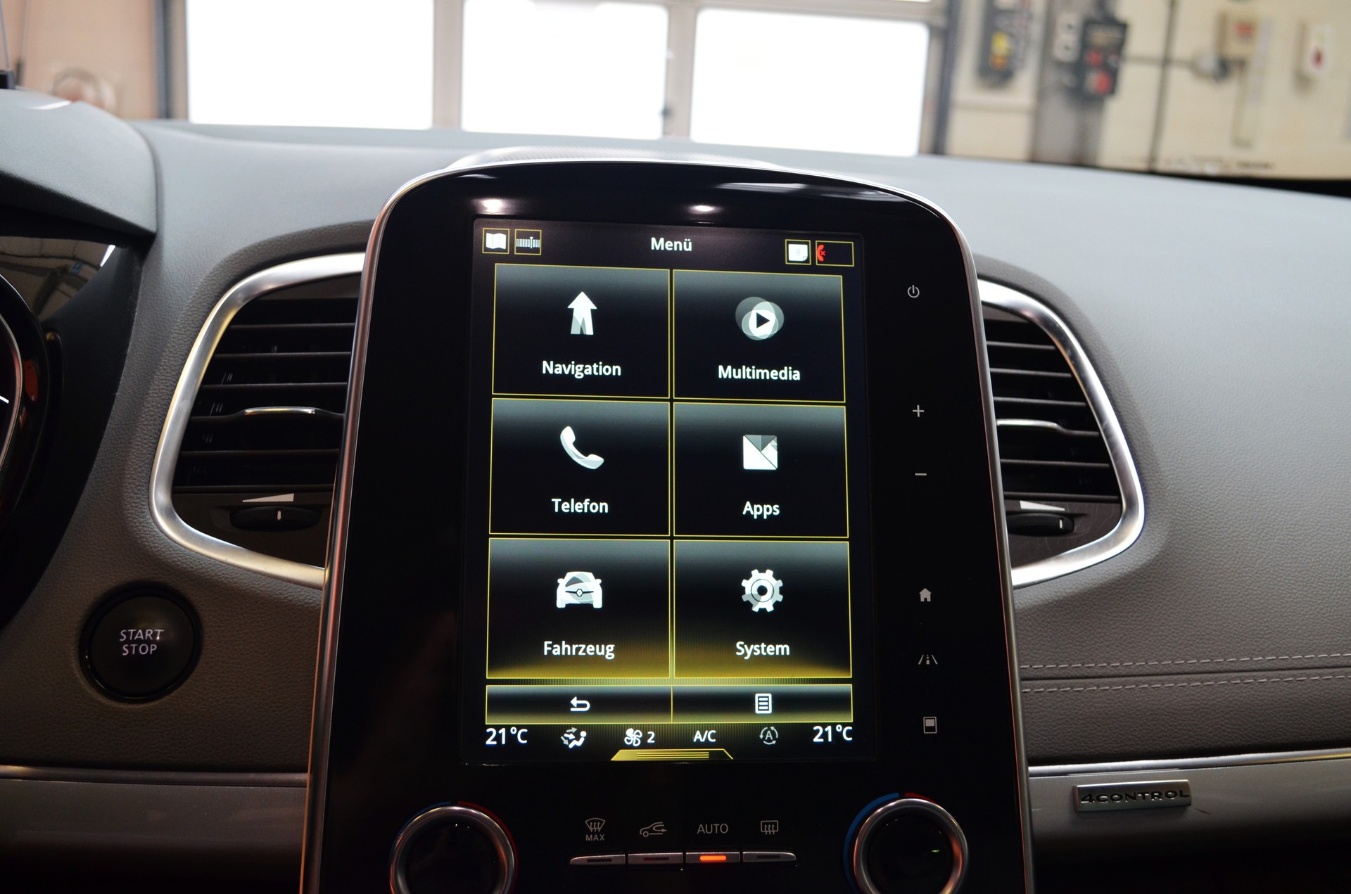 RENAULT Espace 2.0 dCi Initiale EDC-image-9